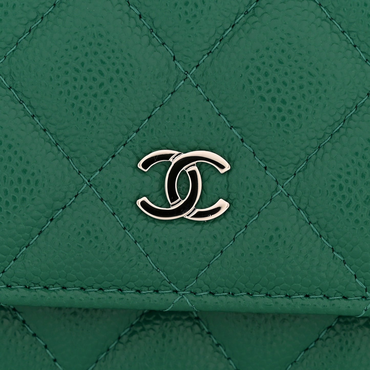 Caviar Quilted Wallet On Chain WOC Green