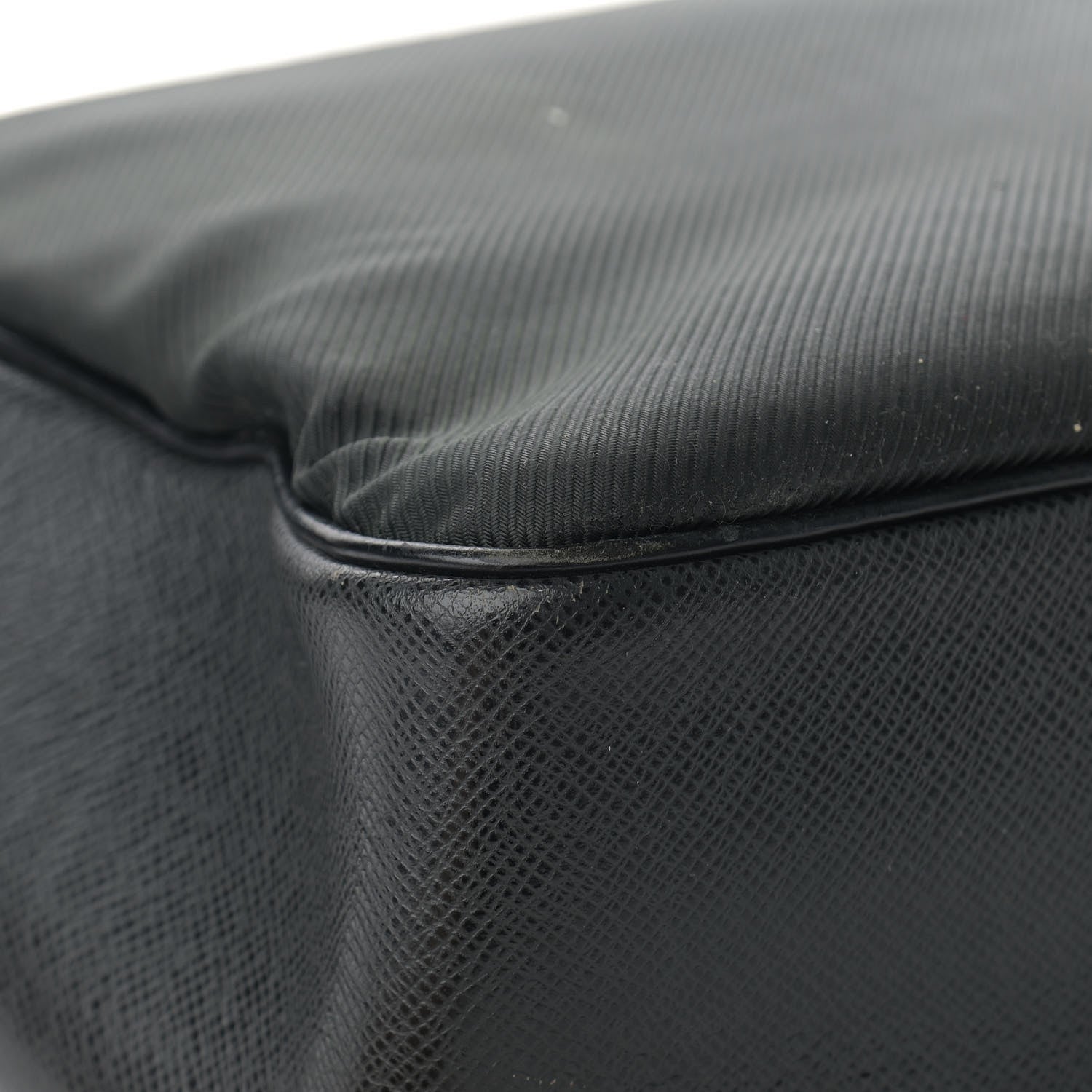 Louis Vuitton Taiga Taimyr Messenger Bag Epicea 9 of 12
