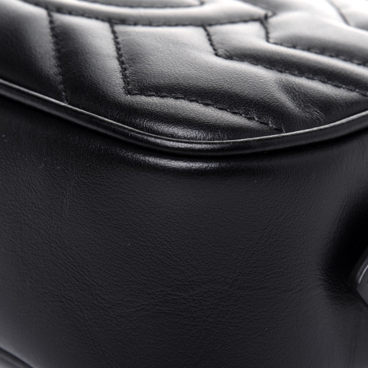 Calfskin Matelasse Mini GG Marmont Chain Shoulder Bag Black