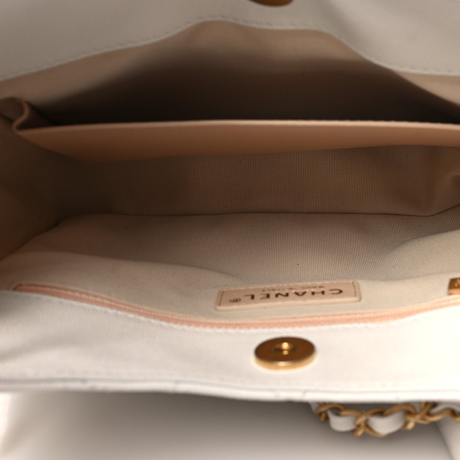 Chanel Caviar Quilted Wavy CC Hobo White 5 of 10