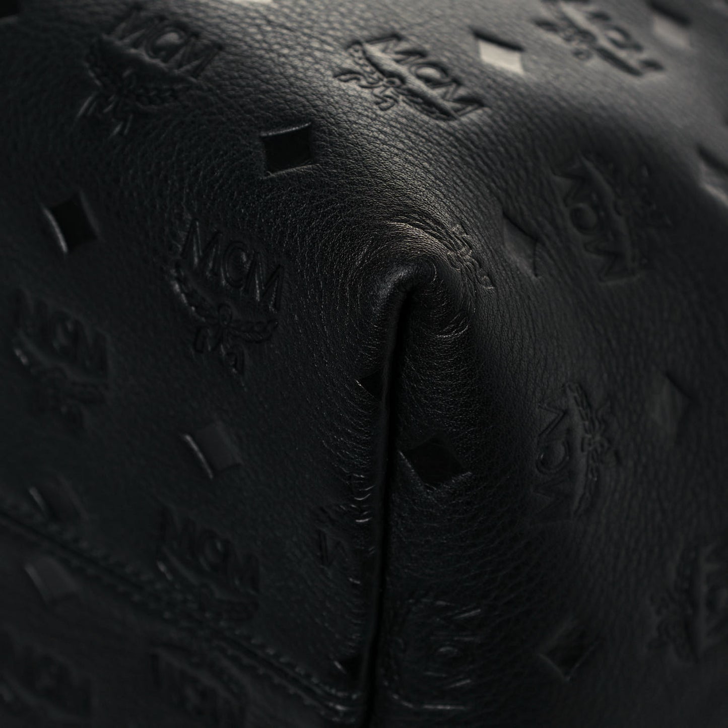 Calfskin Ottomar Monogram Medium Klara Hobo Black