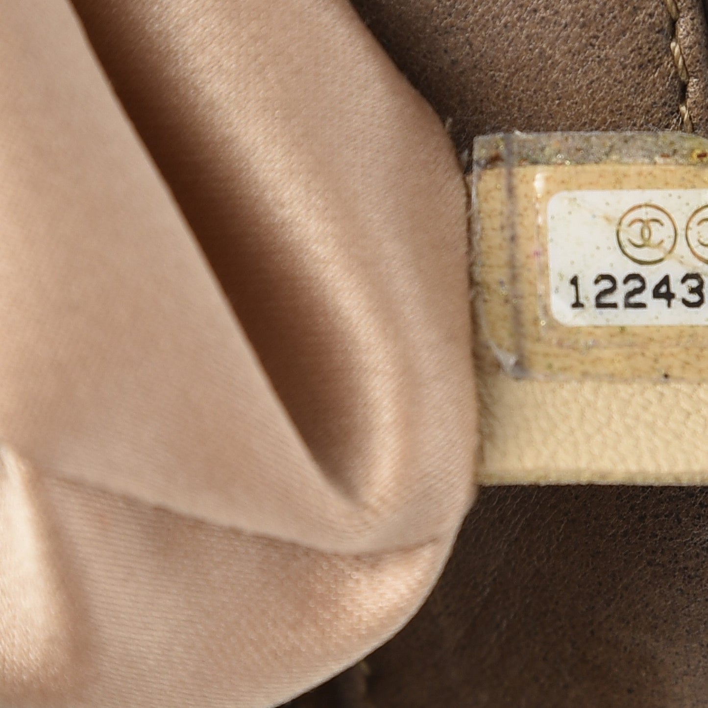 Lambskin Bubble Quilt Bowler Dark Beige