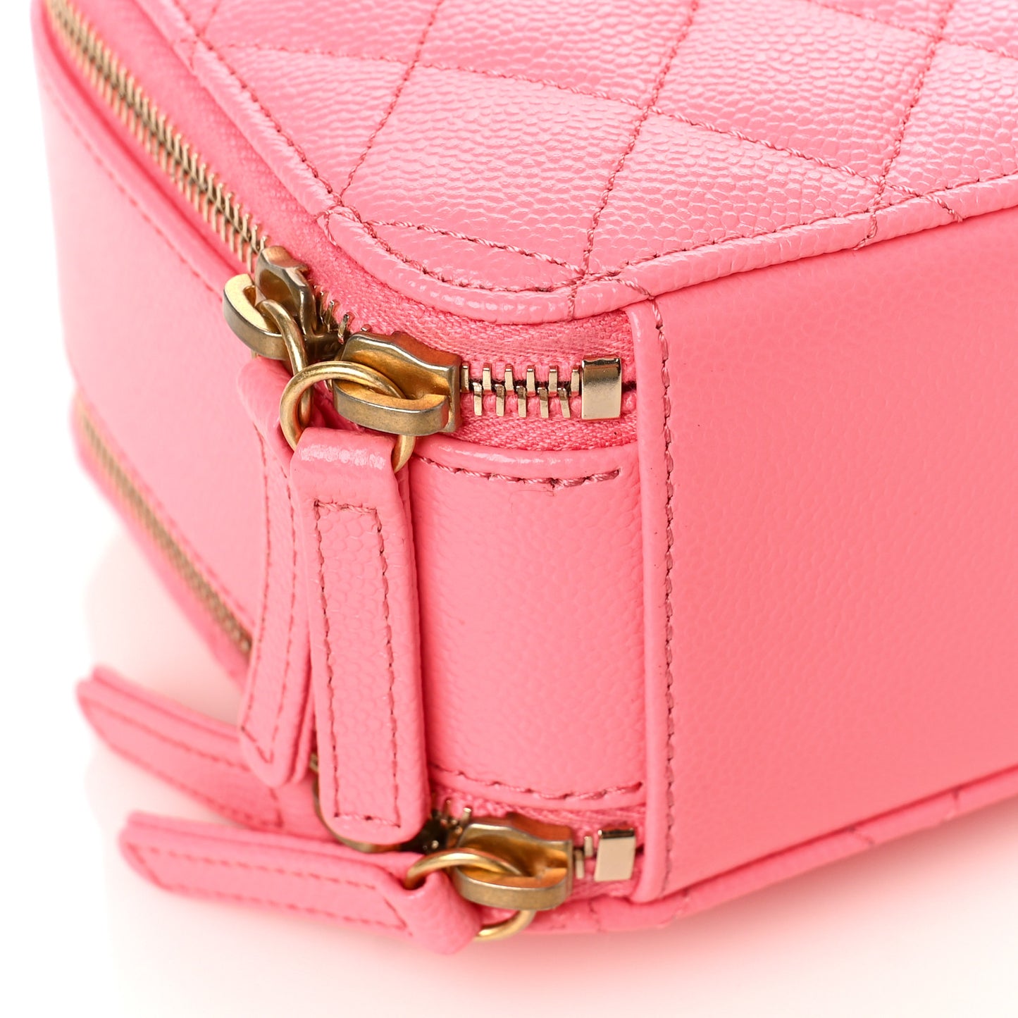 Caviar Quilted Pick Me Up Mini Vanity Case Pink