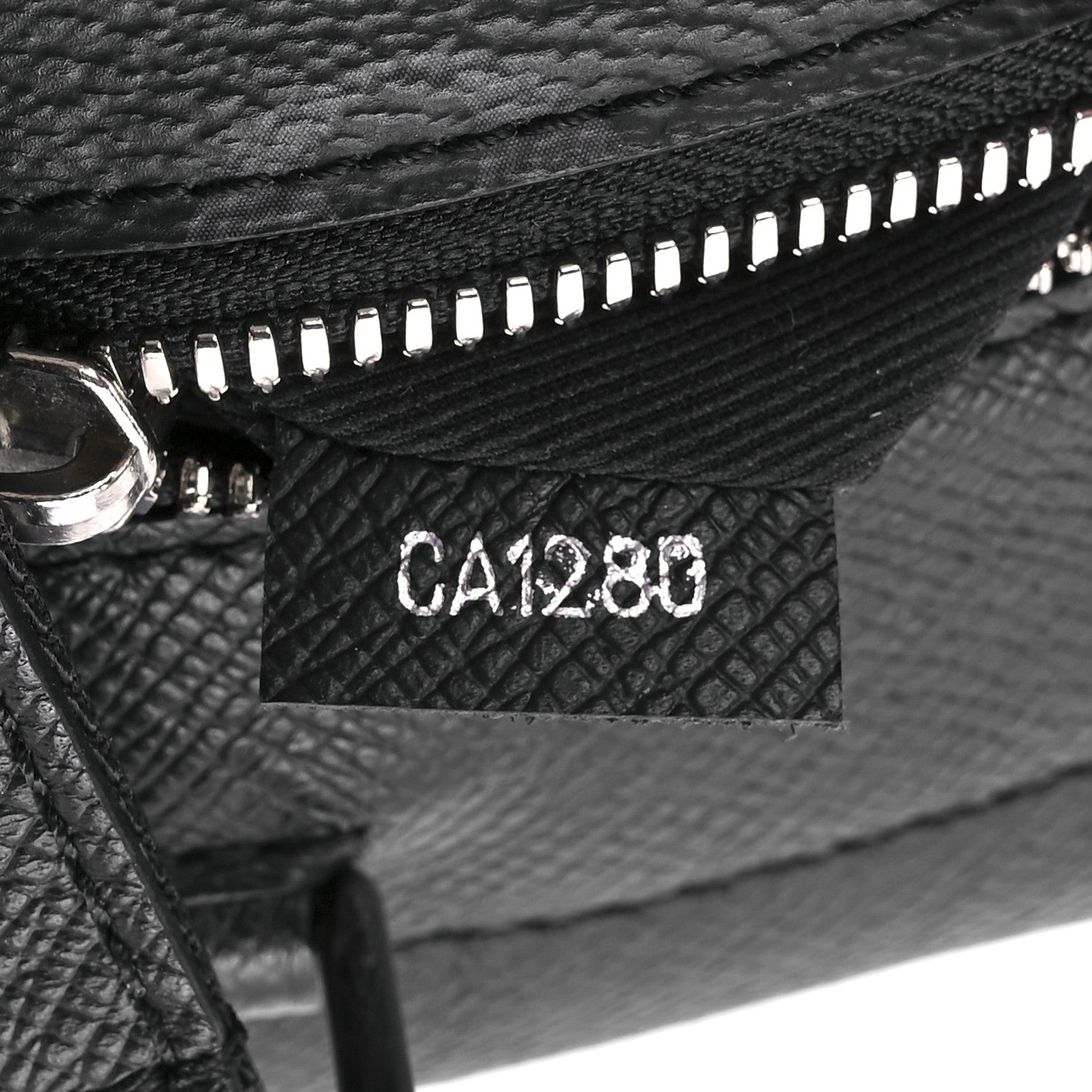 Louis Vuitton Taigarama Outdoor Flap Messenger Black 6 of 9