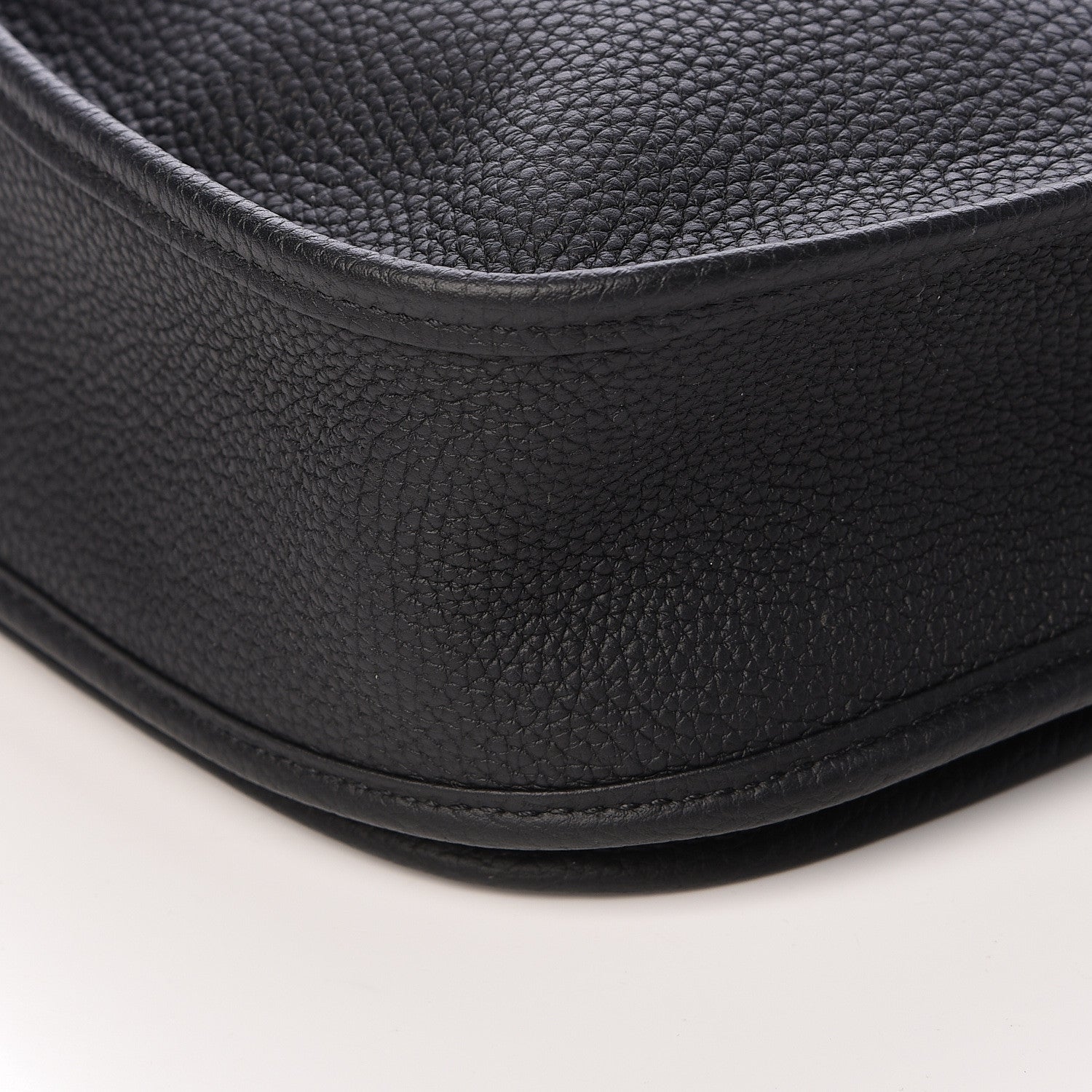 Hermes Taurillon Clemence Evelyne III PM Black 10 of 11