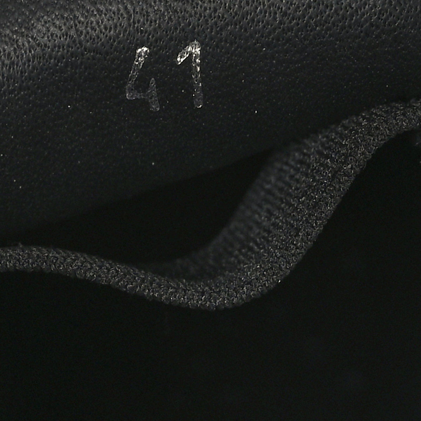 Spazzolato Triangle Logo Monolith Pointy 55mm Loafers 41 Black