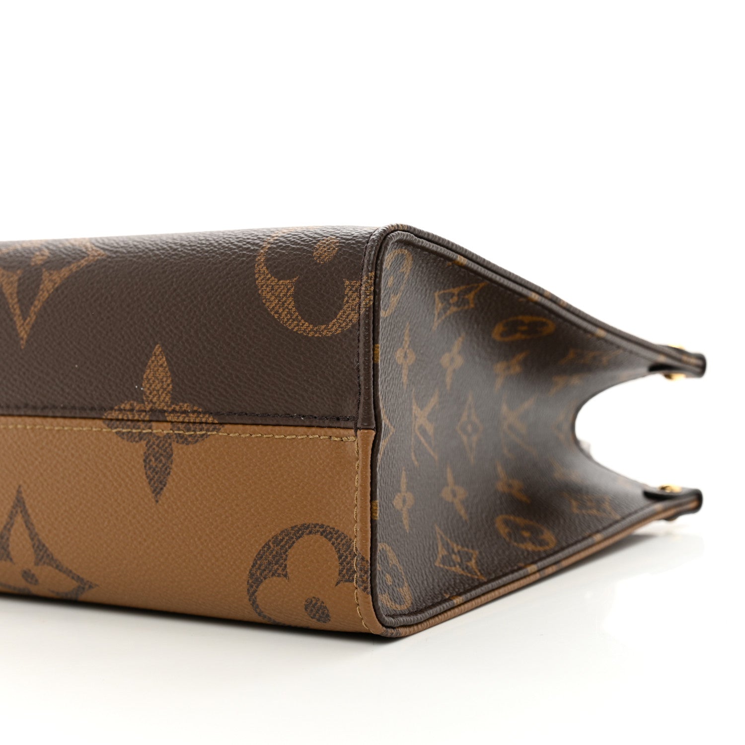Louis Vuitton Reverse Monogram Giant Onthego PM 9 of 9