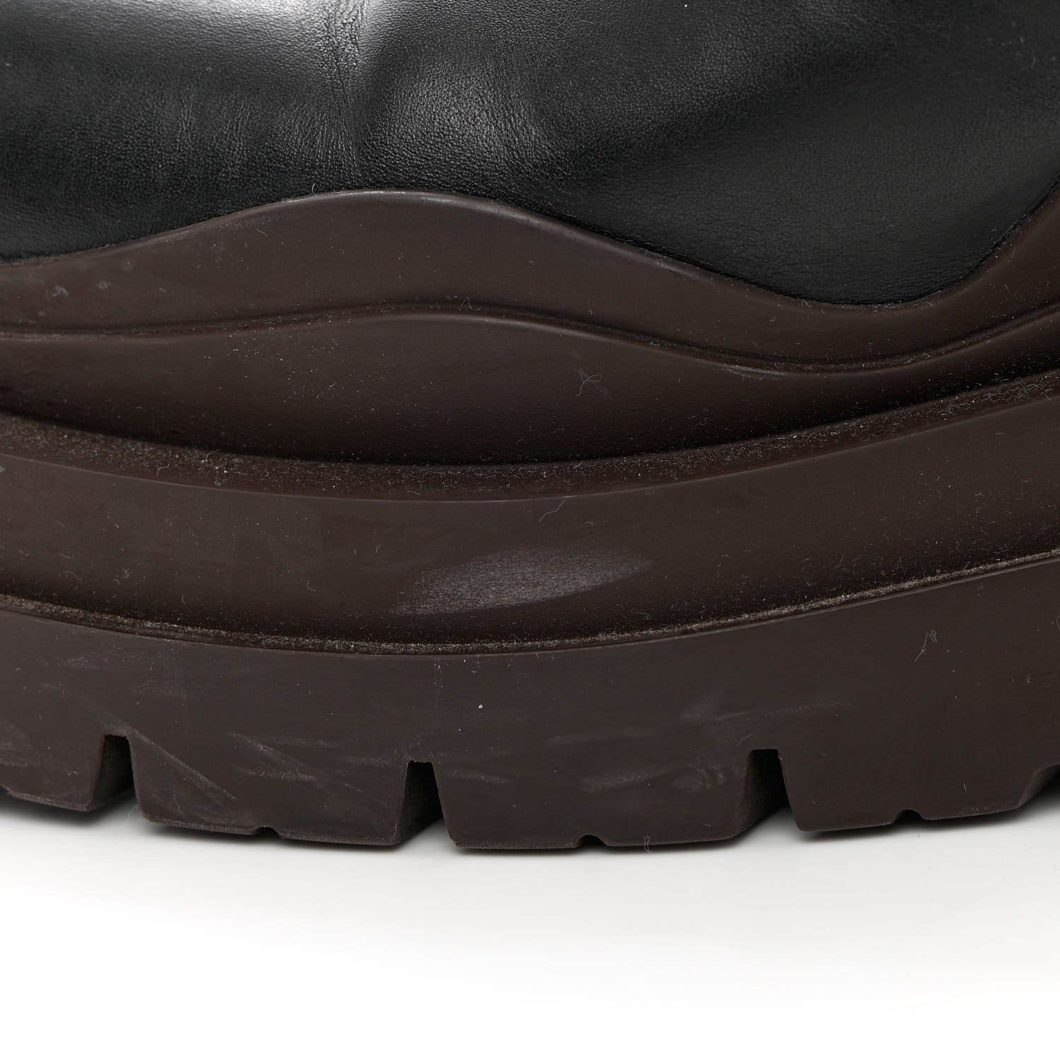 Bottega Veneta Calfskin Mens The Tire Chelsea Boots 42 Black Camping 15 of 19