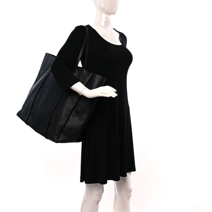 Balenciaga Pebbled Calfskin Large Everyday Tote Black 2 of 15