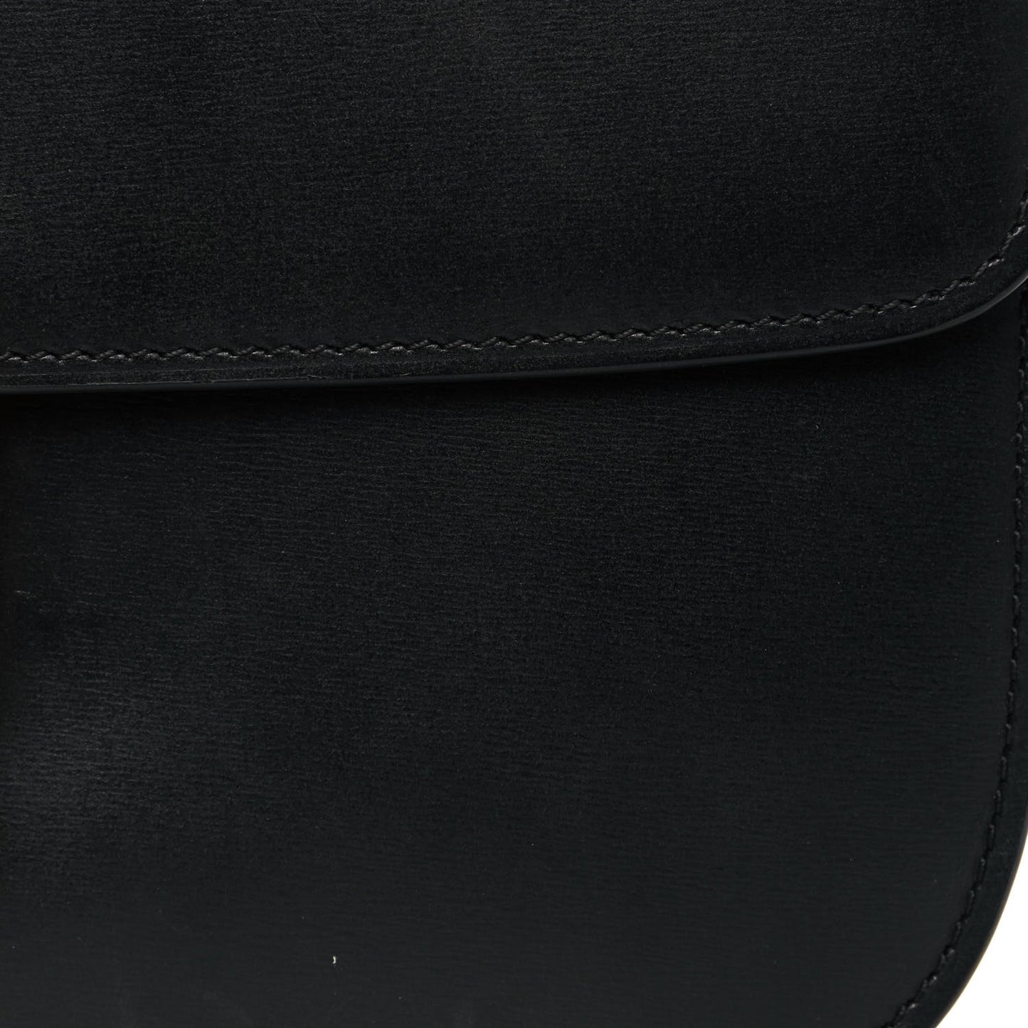 Box Calfskin Medium Classic Box Flap Bag Black