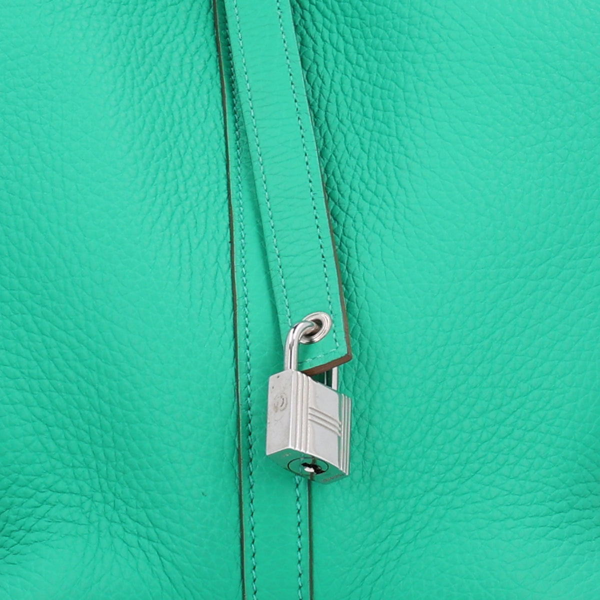 Hermes Taurillon Clemence Picotin Lock 22 MM Menthe 8 of 10