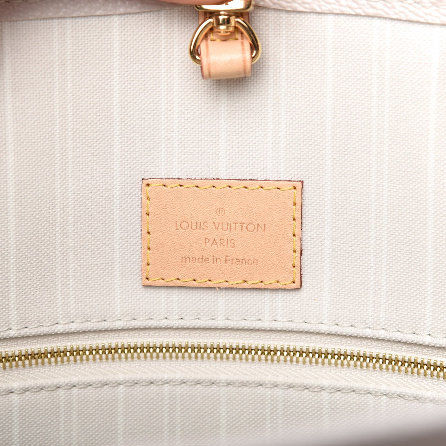 Monogram Giant By The Pool Onthego GM Brume