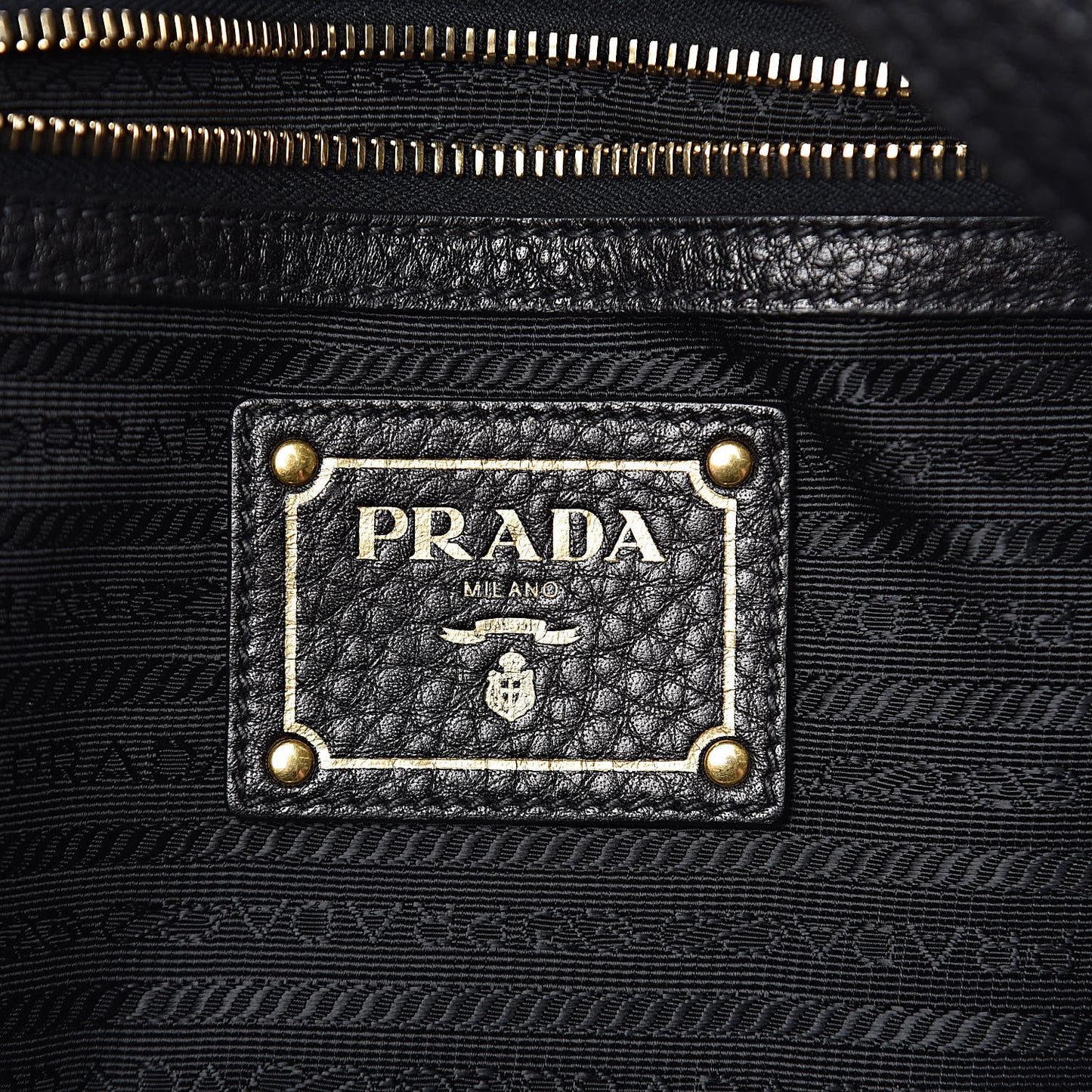 Vitello Daino Tote Black