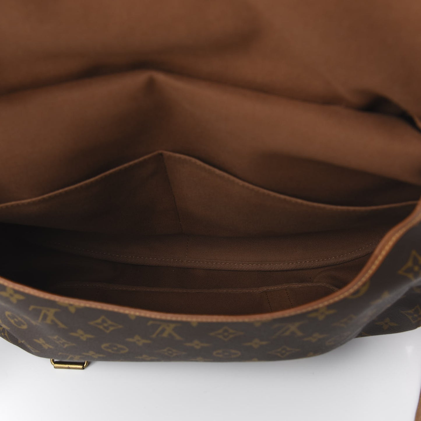 Monogram Saumur 43