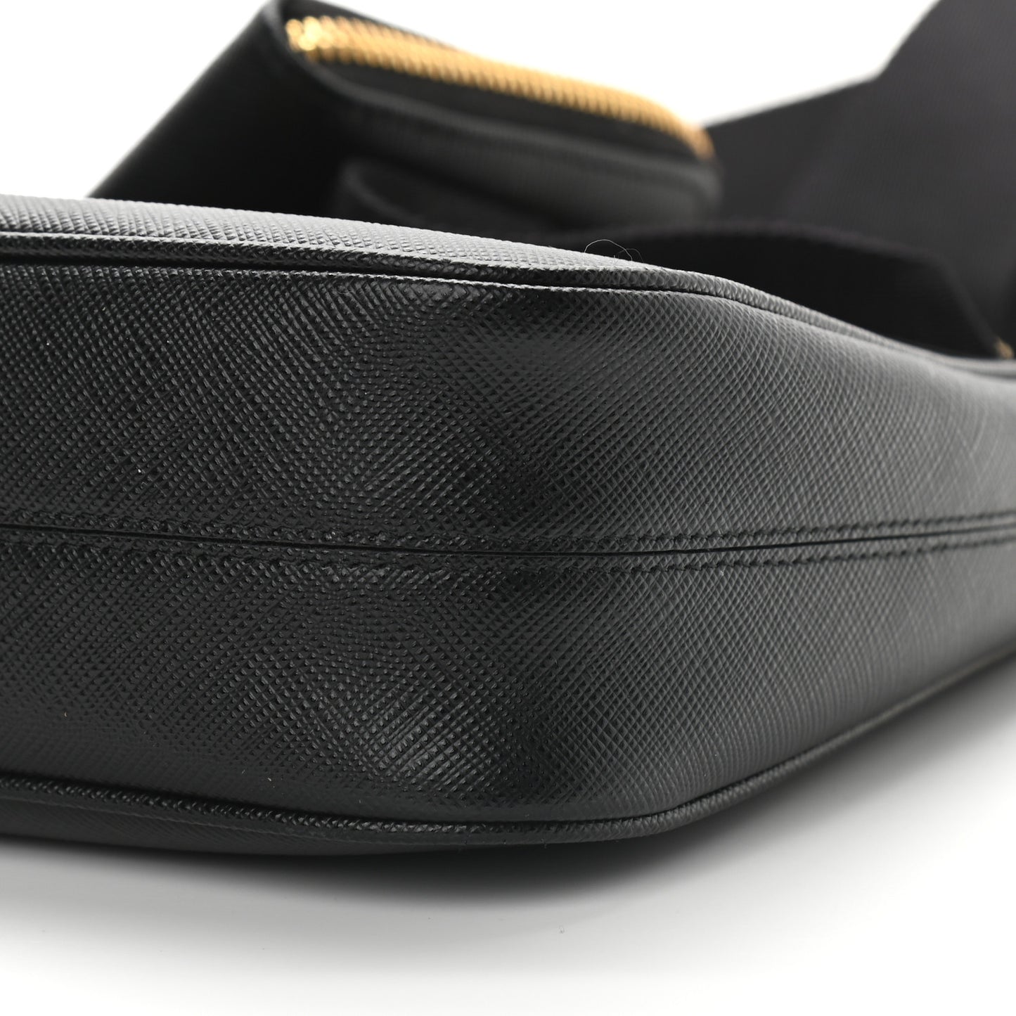 Saffiano Lux Re-Edition 2005 Shoulder Bag Black