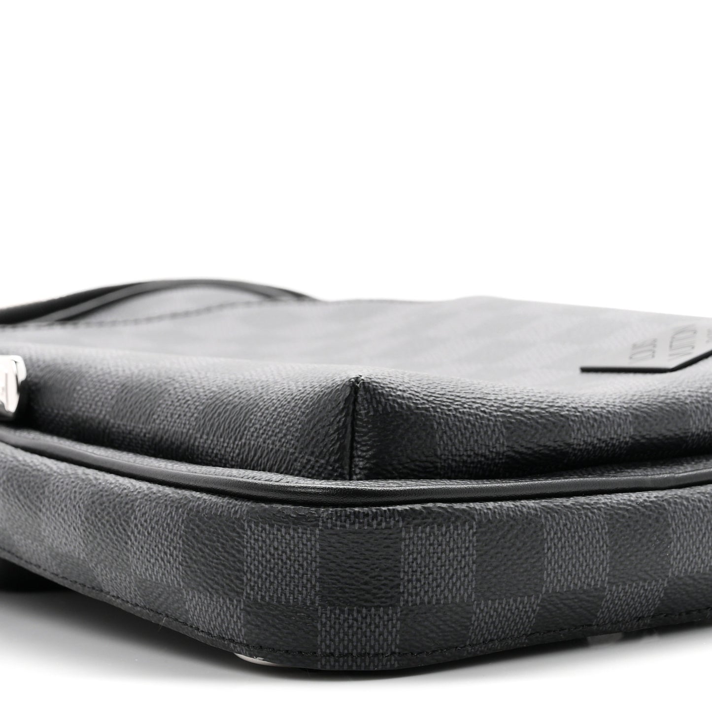 Damier Graphite Avenue Sling Bag NM