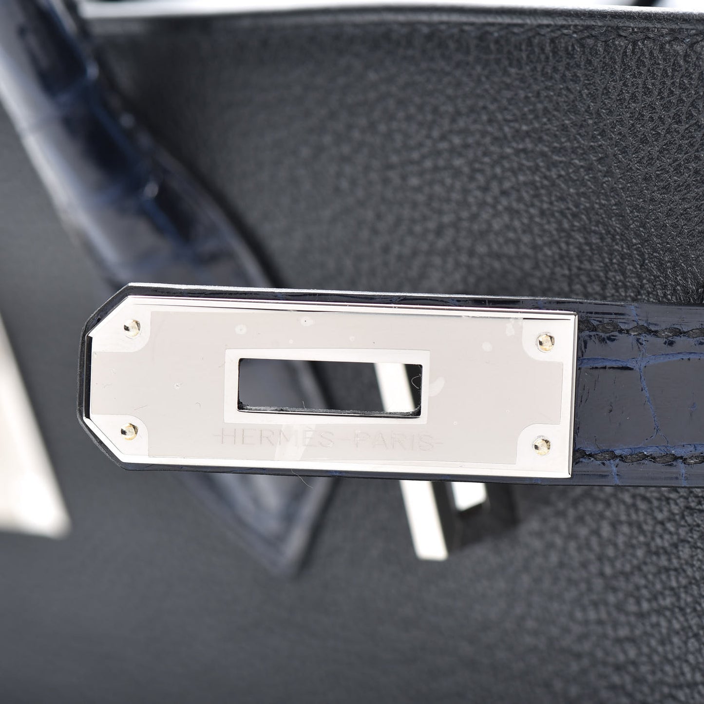 Taurillon Novillo Shiny Niloticus Crocodile Birkin Touch 30 Black Bleu Marine