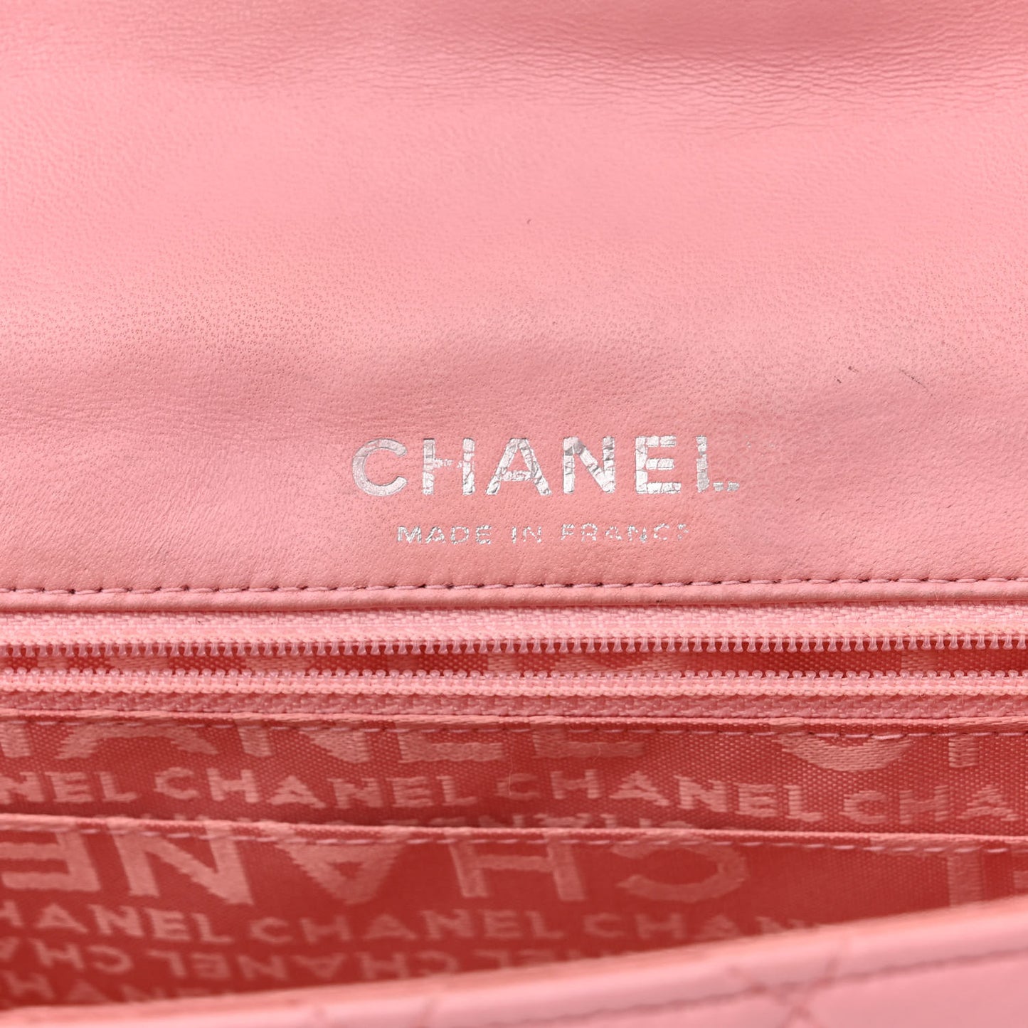 Lambskin Medium Heart Valentine Flap Pink