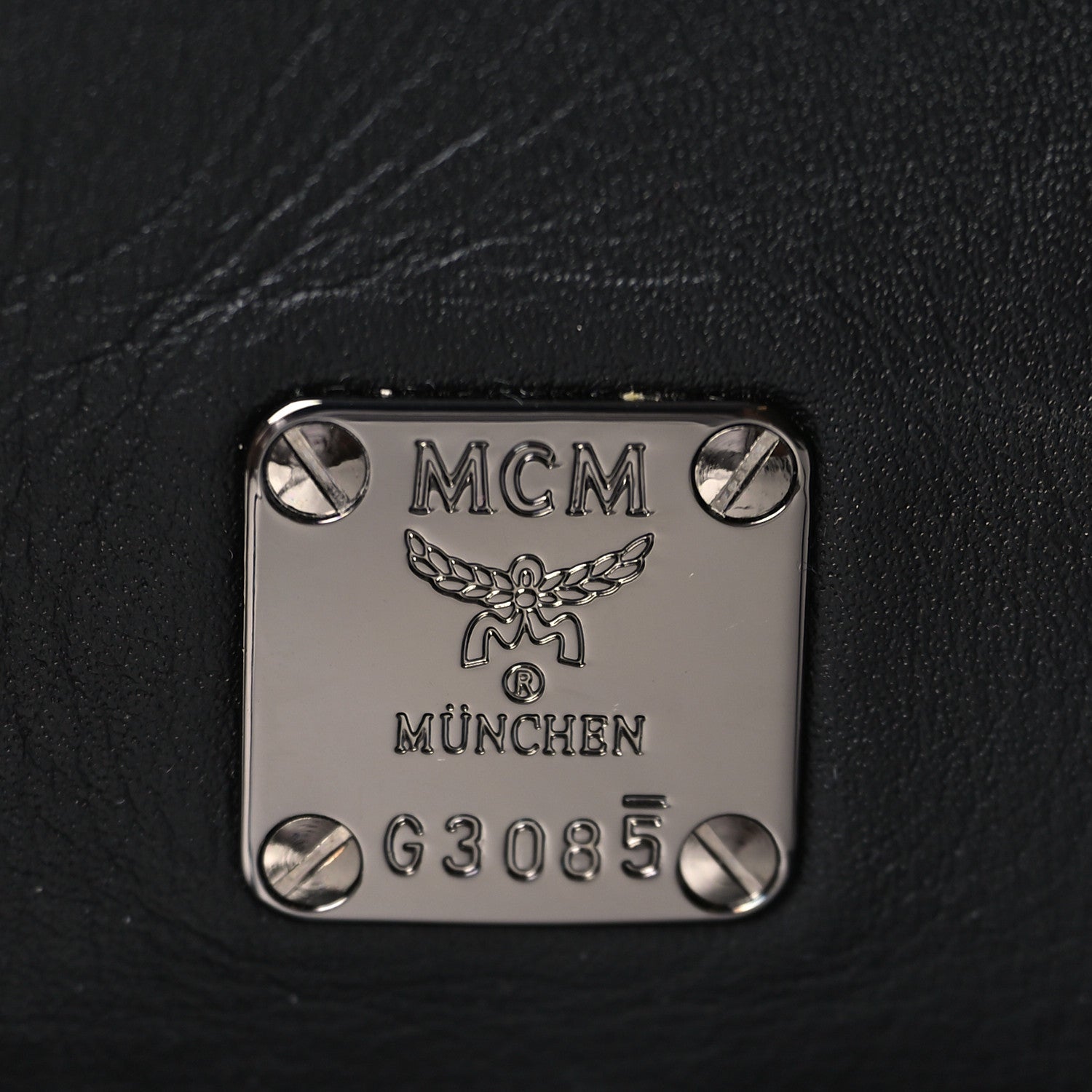 MCM Metallic Visetos Medium Kira North South Shopper Tote Scooter Red 7 of 9
