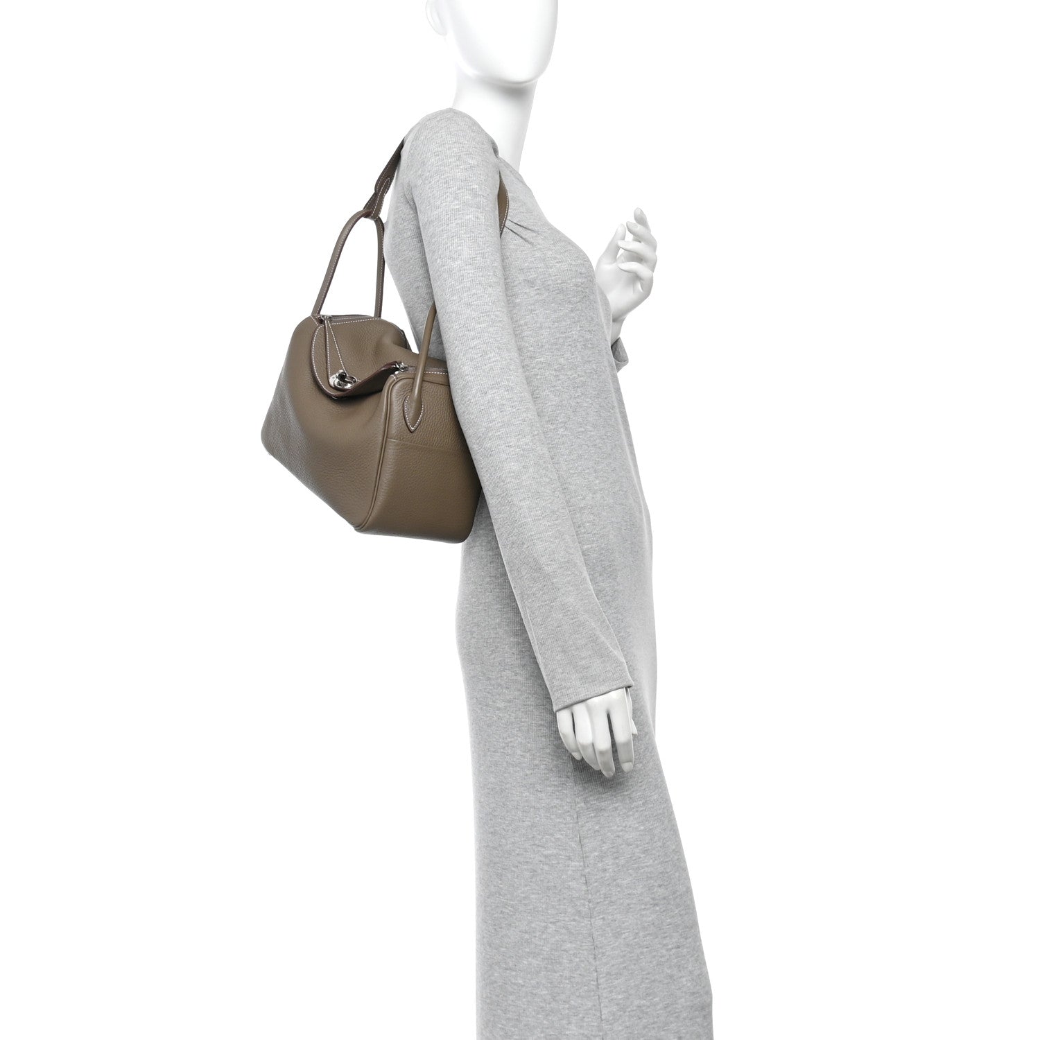 Hermes Taurillon Clemence Lindy 26 Etoupe 2 of 10