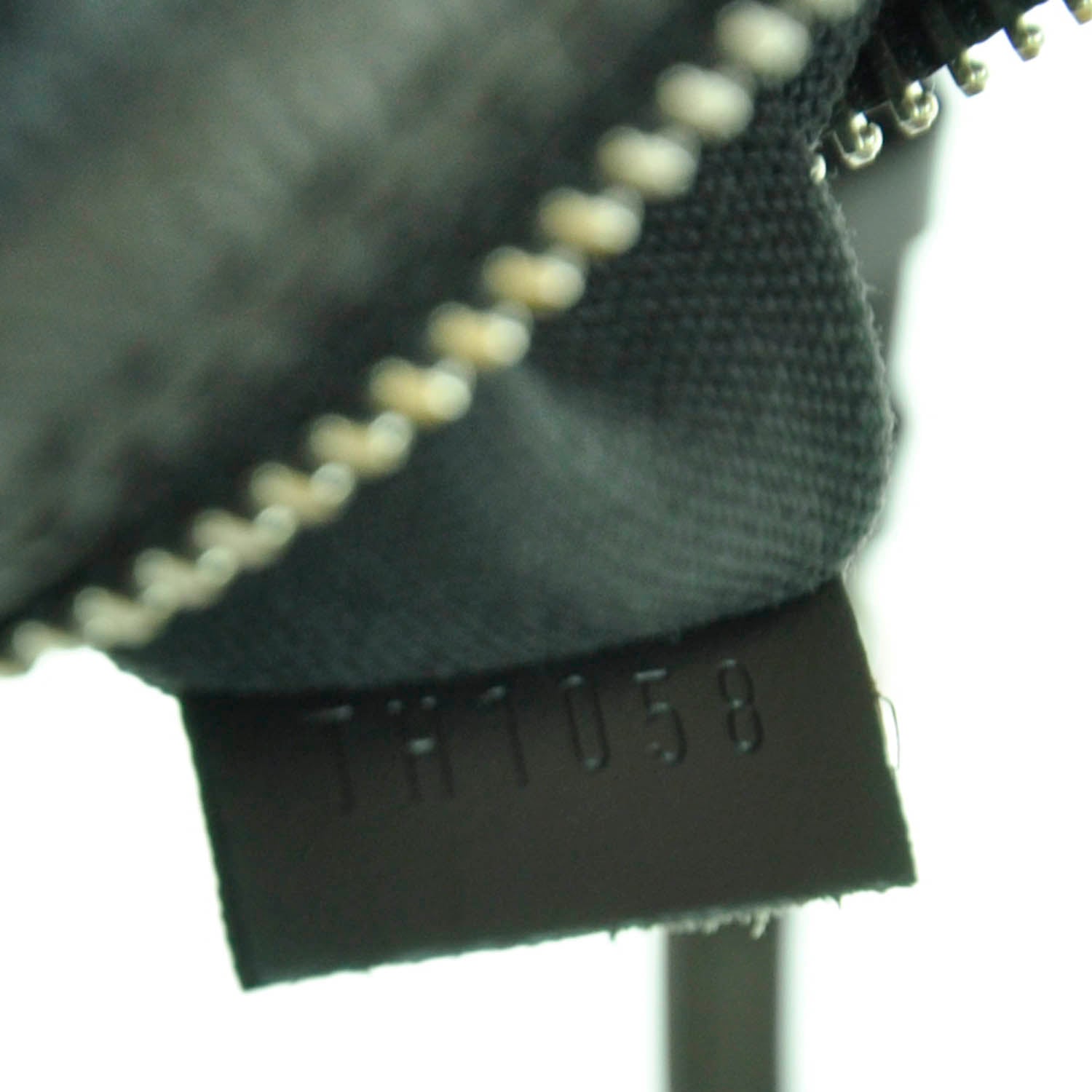 Louis Vuitton Damier Graphite Rem Bag 9 of 9