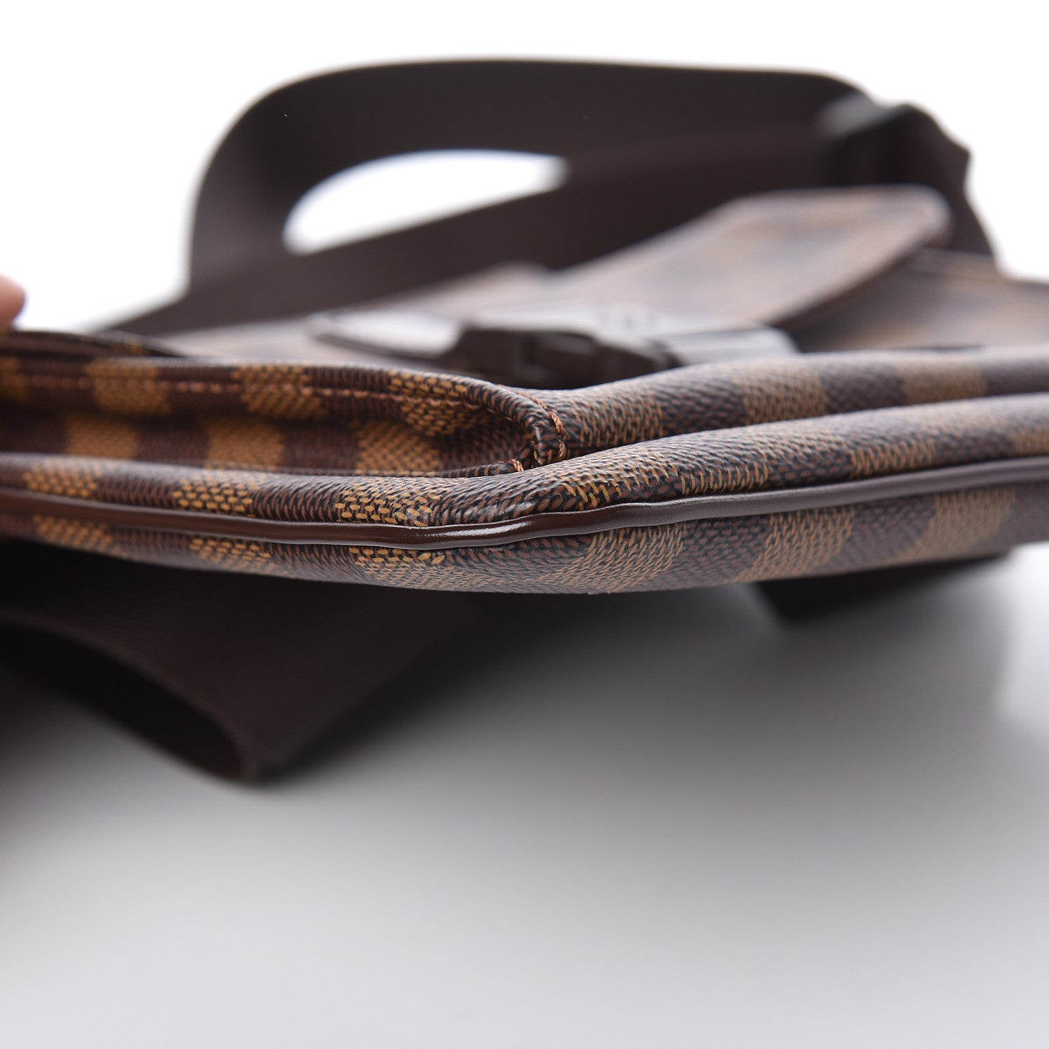 Louis Vuitton Damier Ebene Pochette Melville 7 of 9