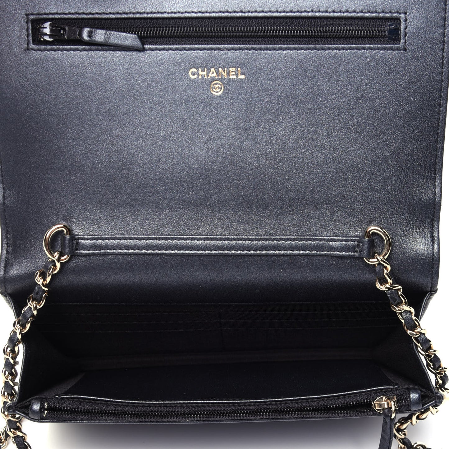Iridescent Lambskin Quilted Pearl Wallet On Chain WOC Black