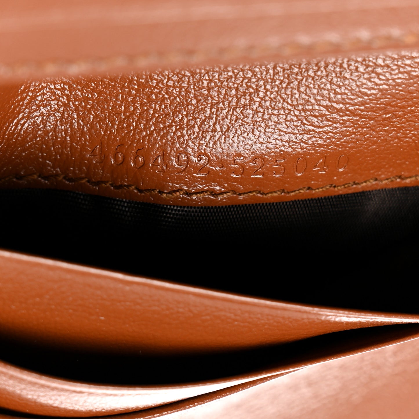 Azalea Calfskin Matelasse Diagonal GG Marmont Card Case Wallet Cuir
