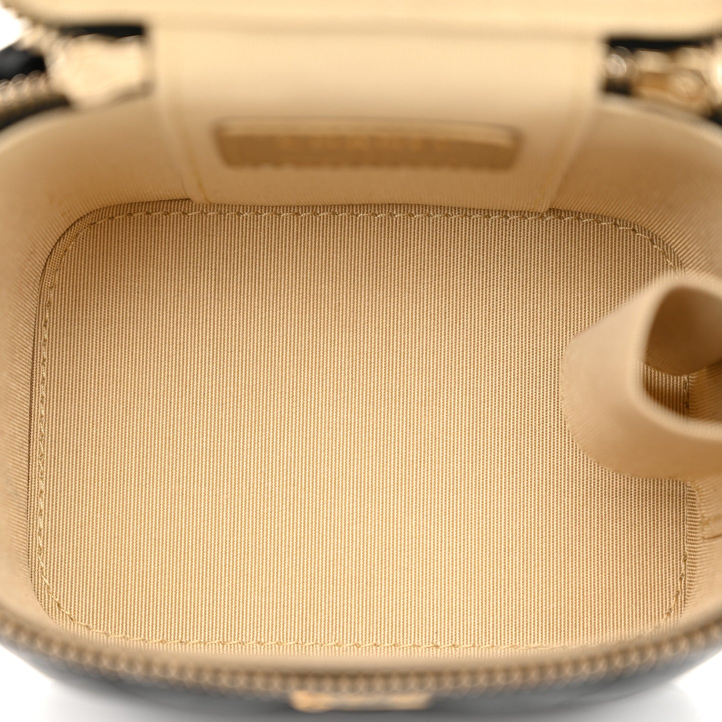 Lambskin Quilted Mini Pearl Crush Vanity Case With Chain Black