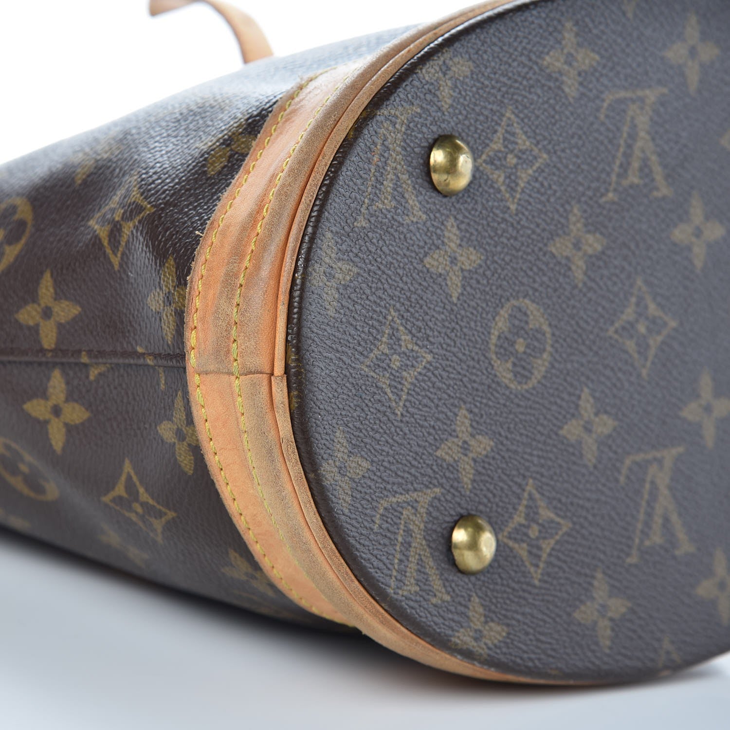 Louis Vuitton Monogram Petit Bucket 23 27 of 31