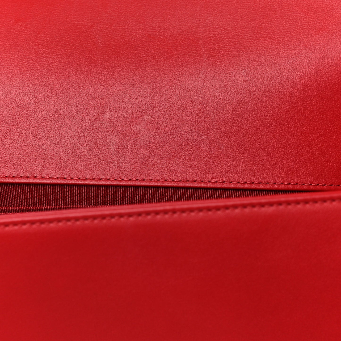 Lambskin Quilted Medium Boy Flap Red