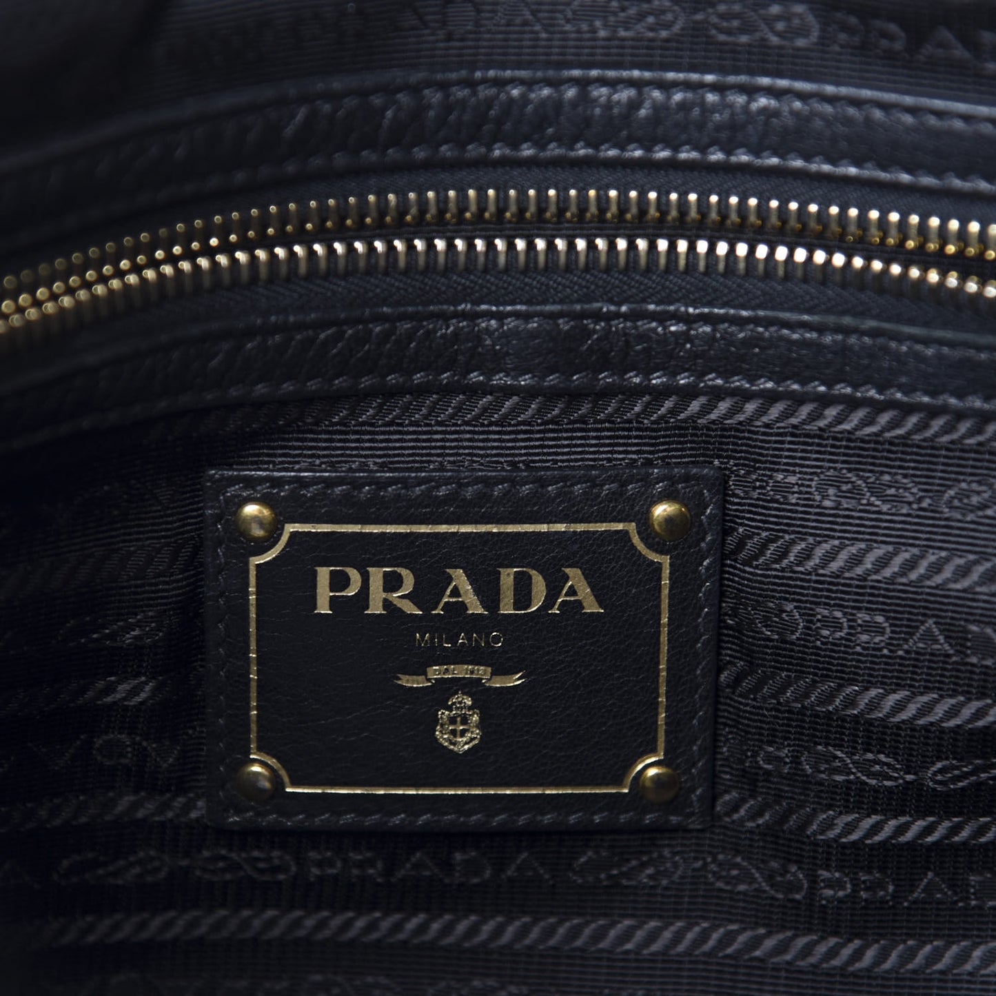 Vitello Daino Shopping Satchel Black