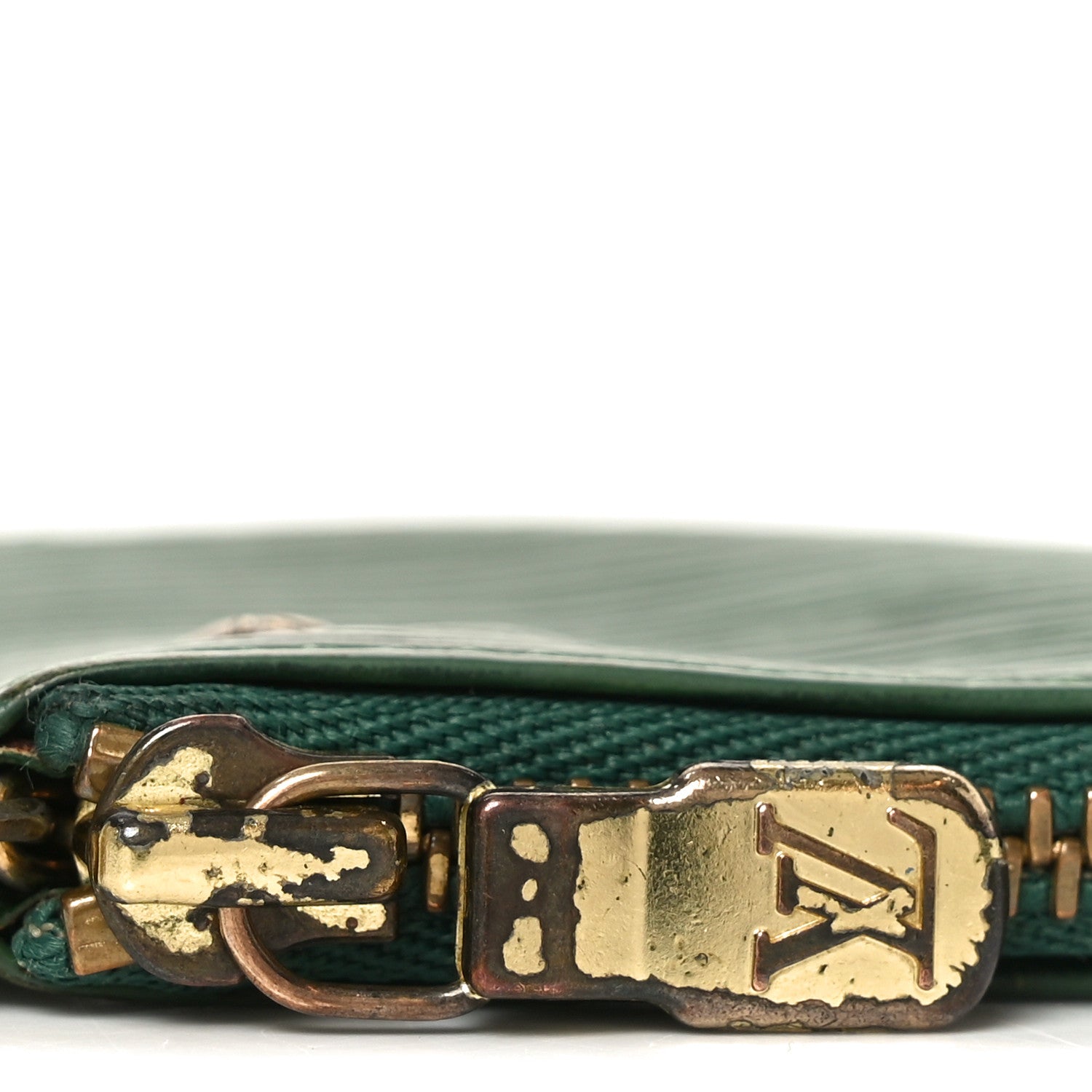 Louis Vuitton Epi Key Pouch Borneo 1883608 – FASHIONPHILE