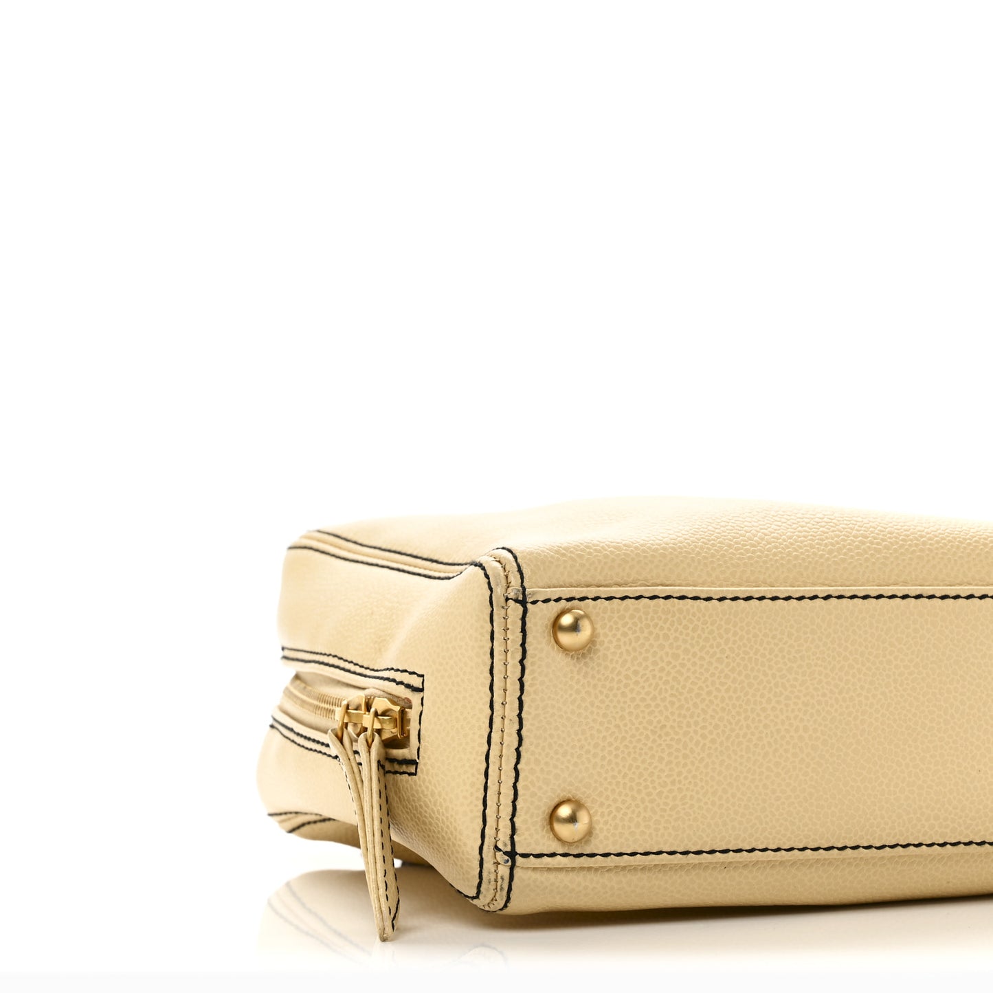 Caviar Bekko Chain CC Bowler Beige