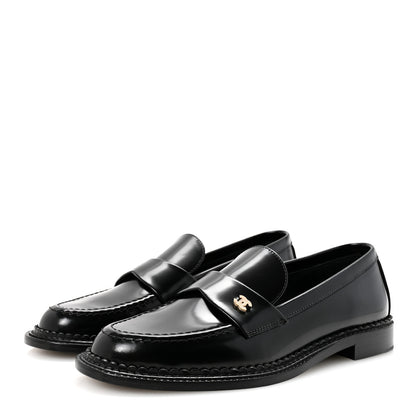Chanel Shiny Calfskin Pearl CC Loafers 39 Black 4 of 10