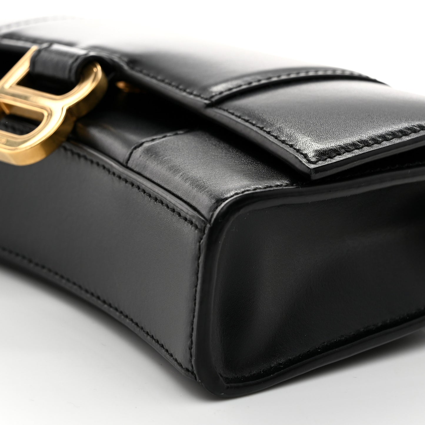 Shiny Box Calfskin Hourglass Chain Bag Black