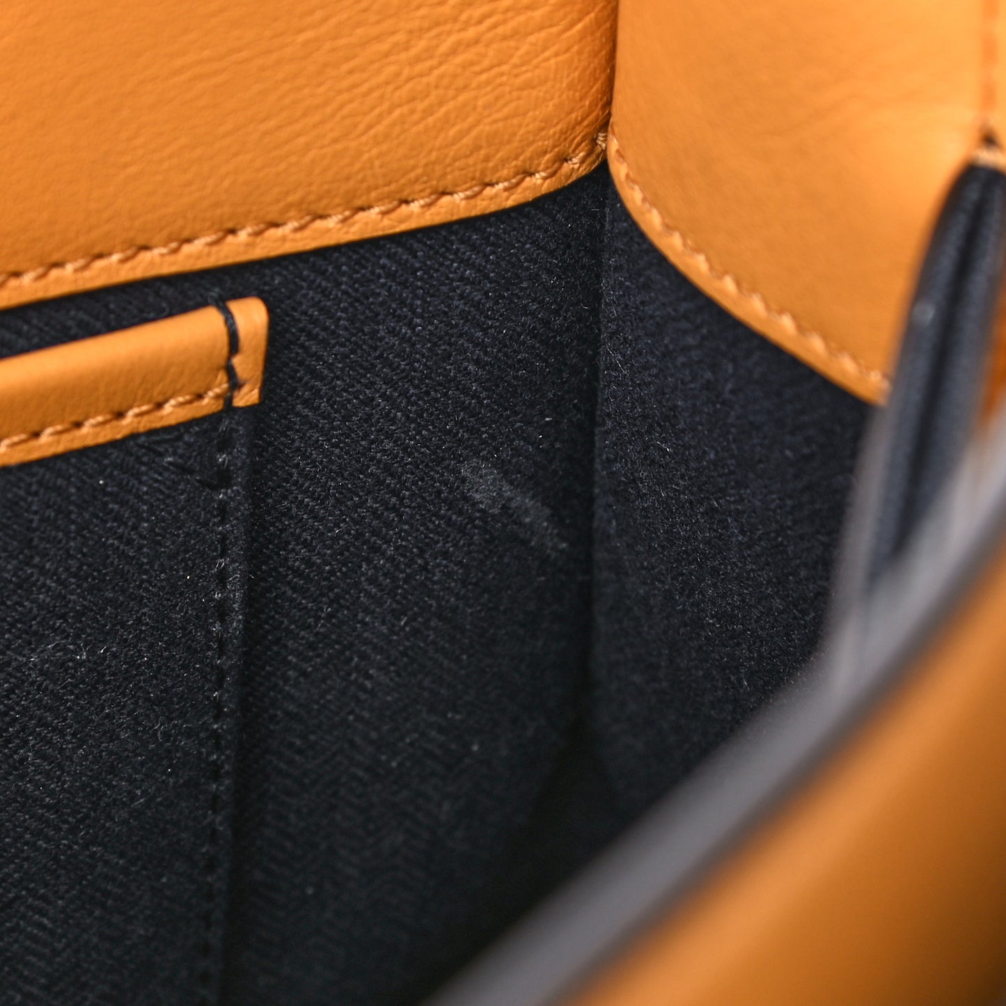 Silky Calfskin Small Seaton Deep Amber