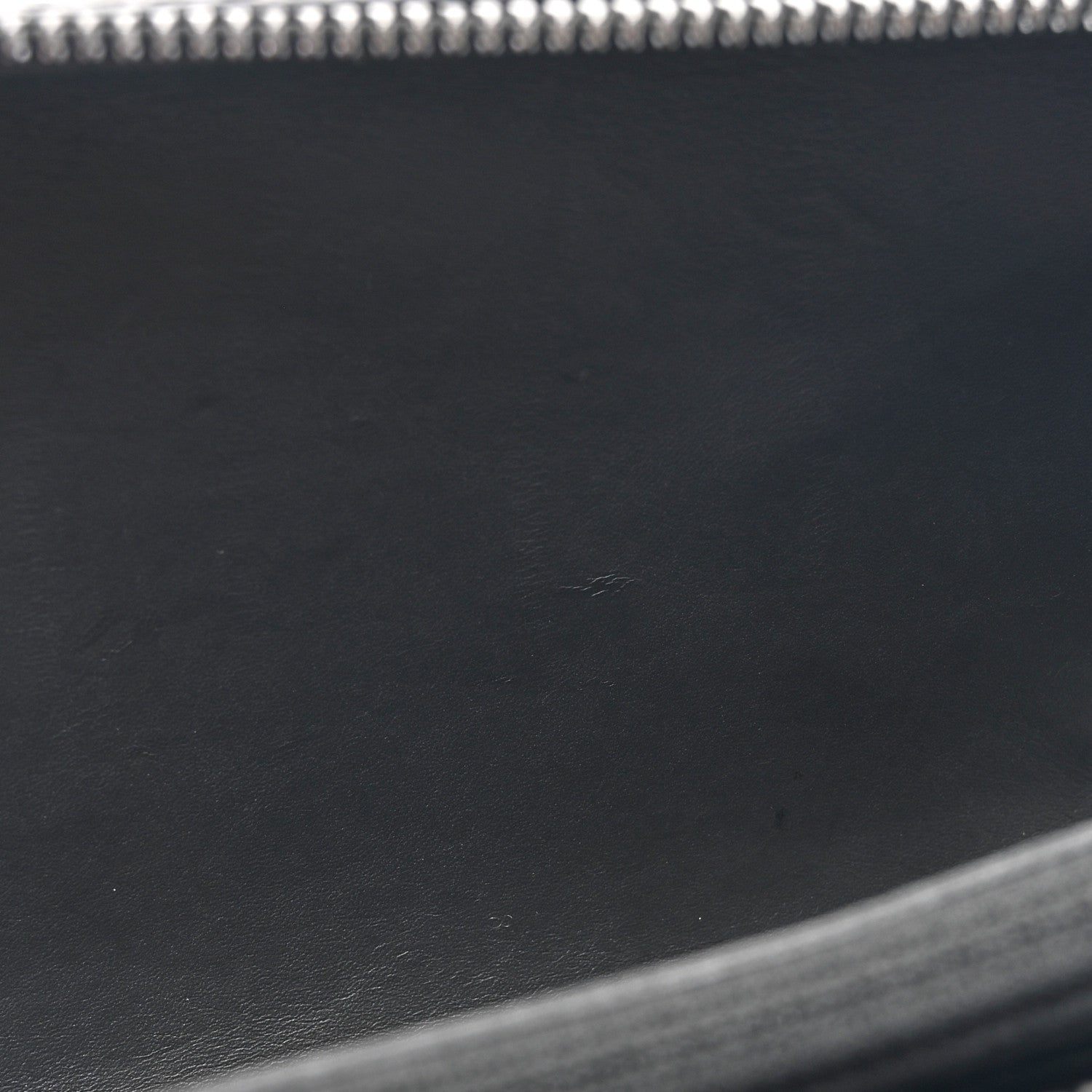 Louis Vuitton Monogram Eclipse Horizon Clutch 10 of 13