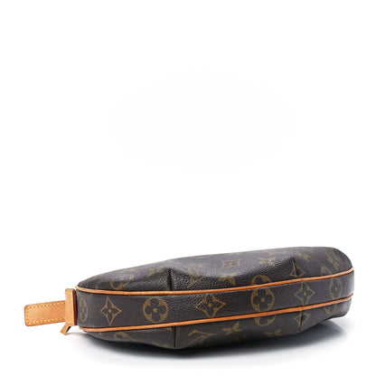 Louis Vuitton Monogram Croissant PM 4 of 12