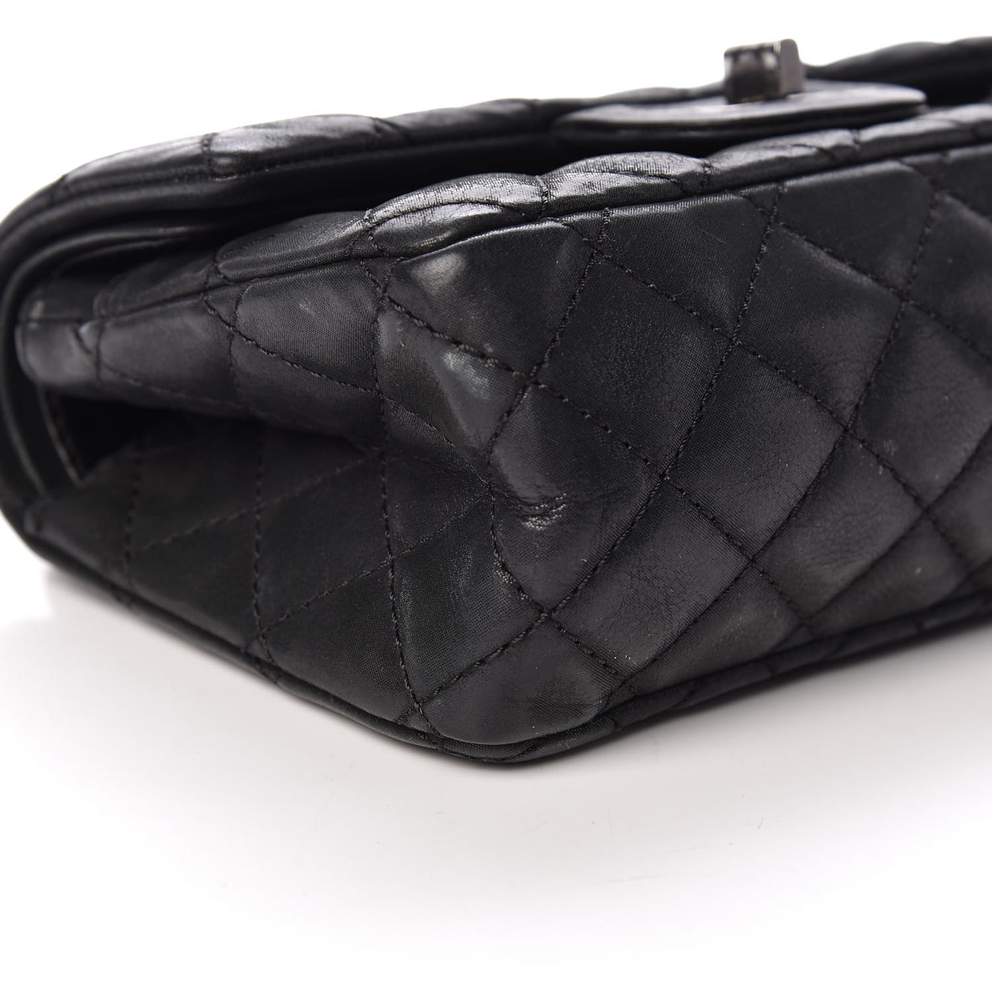 Iridescent Calfskin Quilted 2.55 Reissue 224 Flap Black
