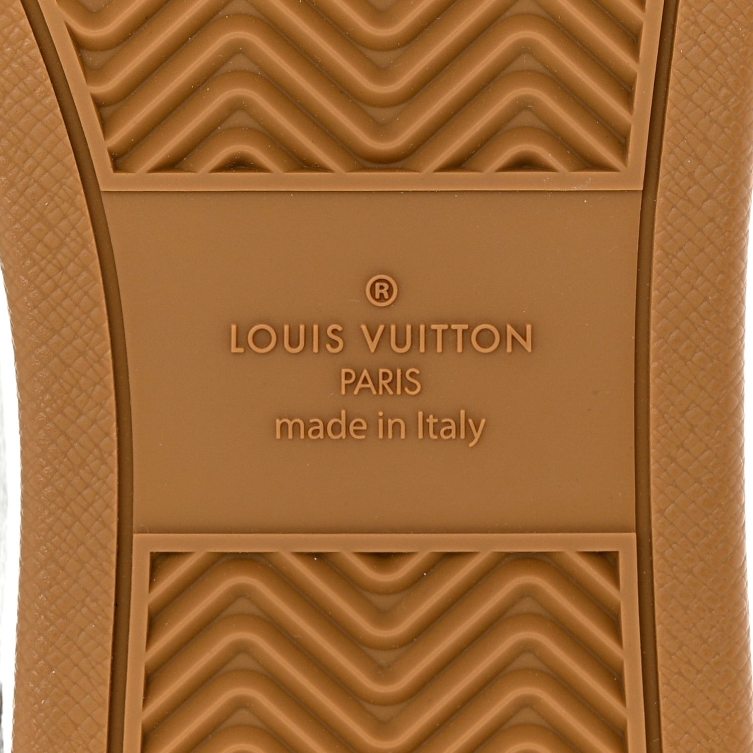 Louis Vuitton Calfskin Monogram Mens Rivoli Sneakers 9 White Black 8 of 8