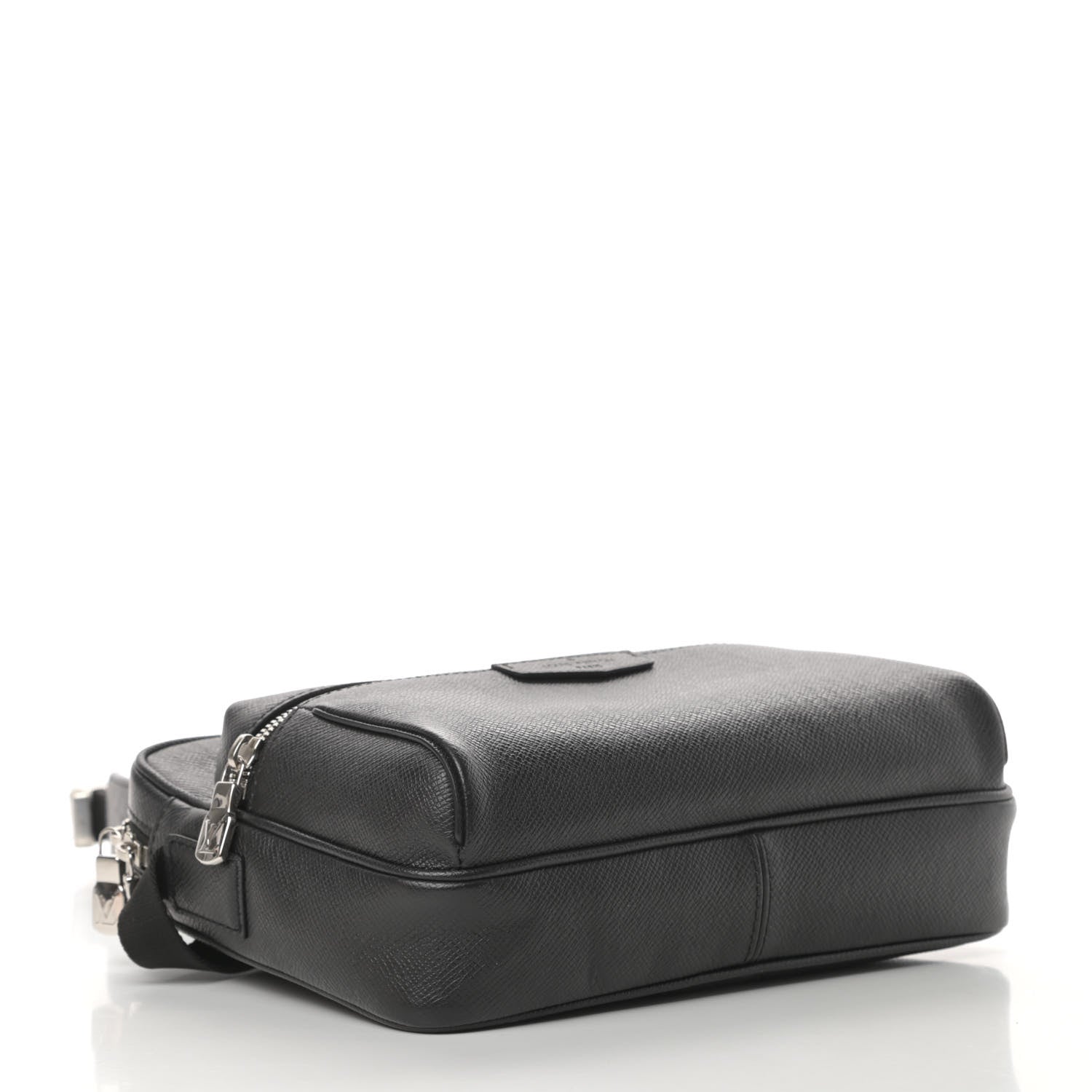 Louis Vuitton Taiga Outdoor Messenger PM Black 4 of 13