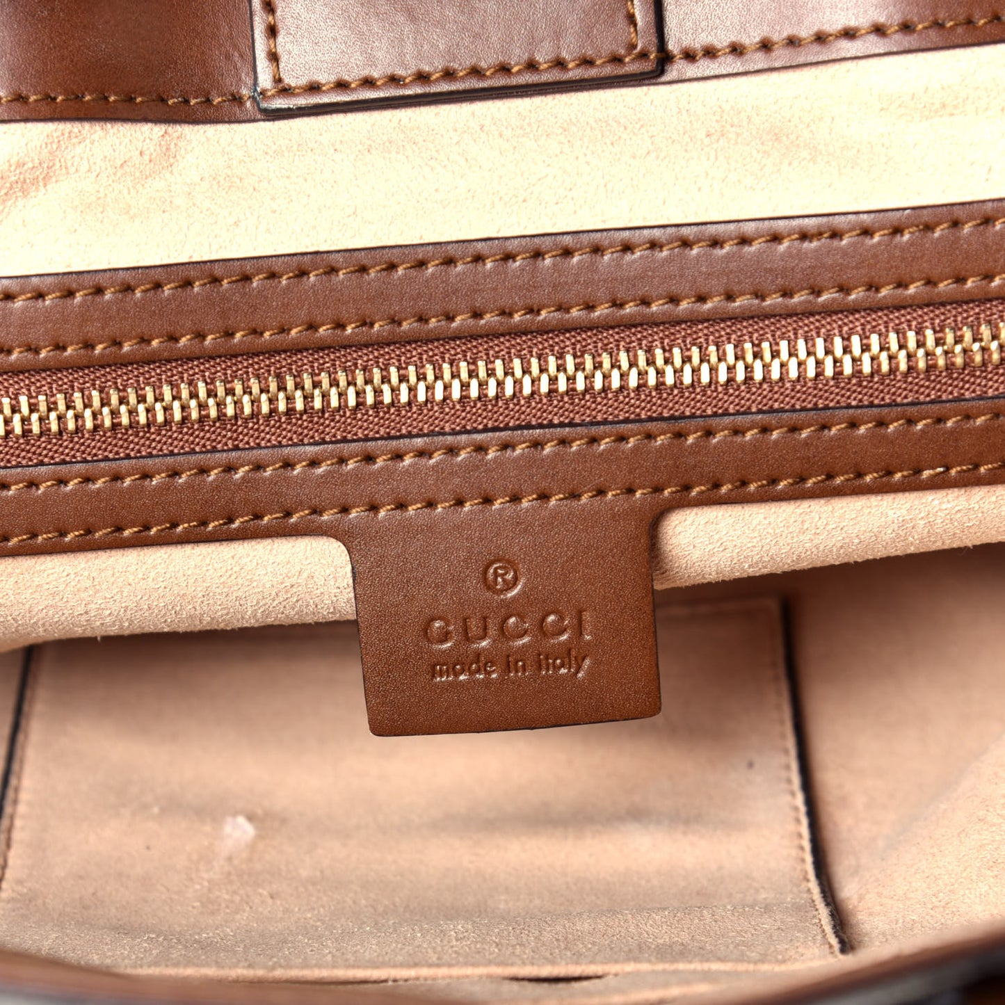 Soft GG Supreme Monogram Small Crossbody Tote Beige Cuir