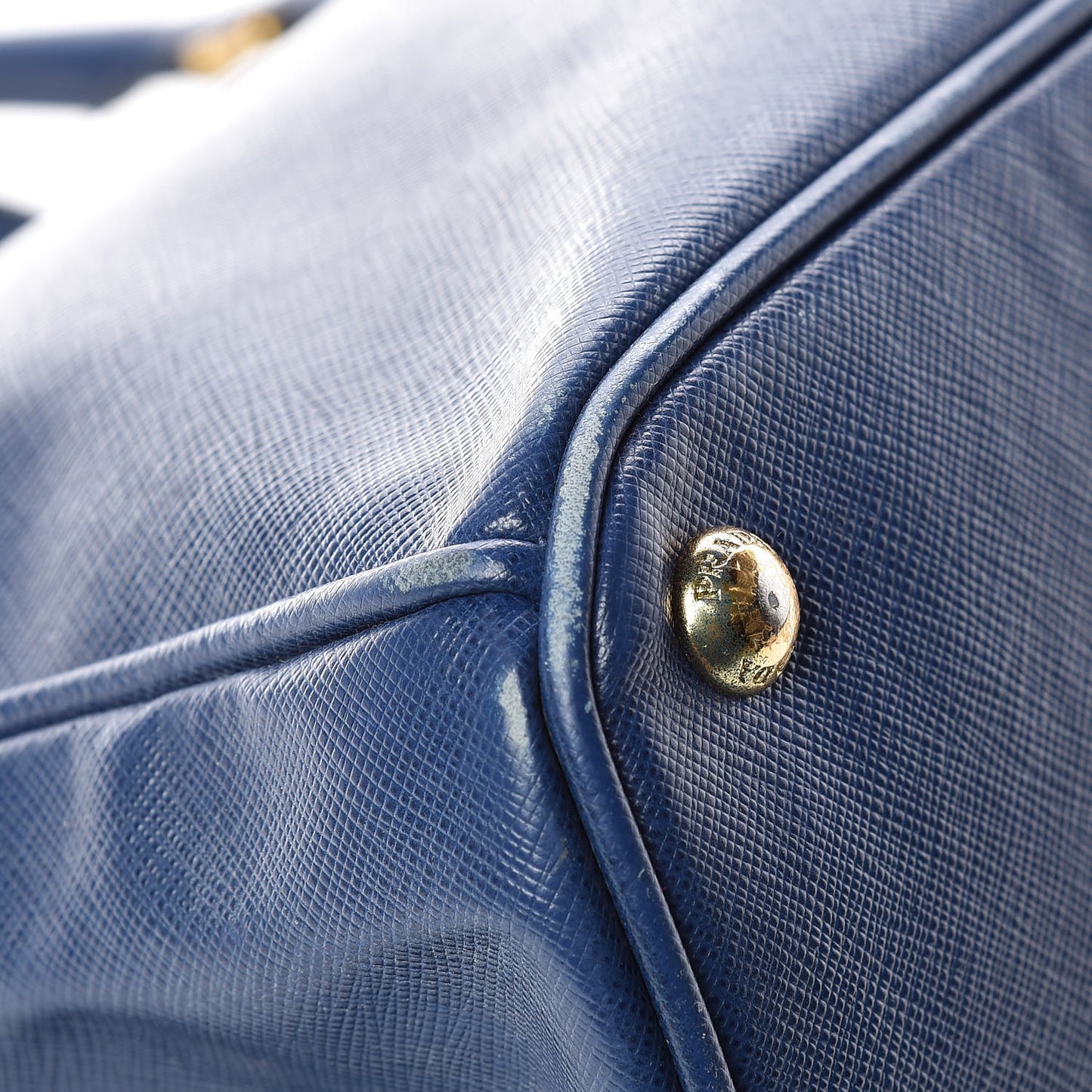 Saffiano Lux Large Tote Bluette