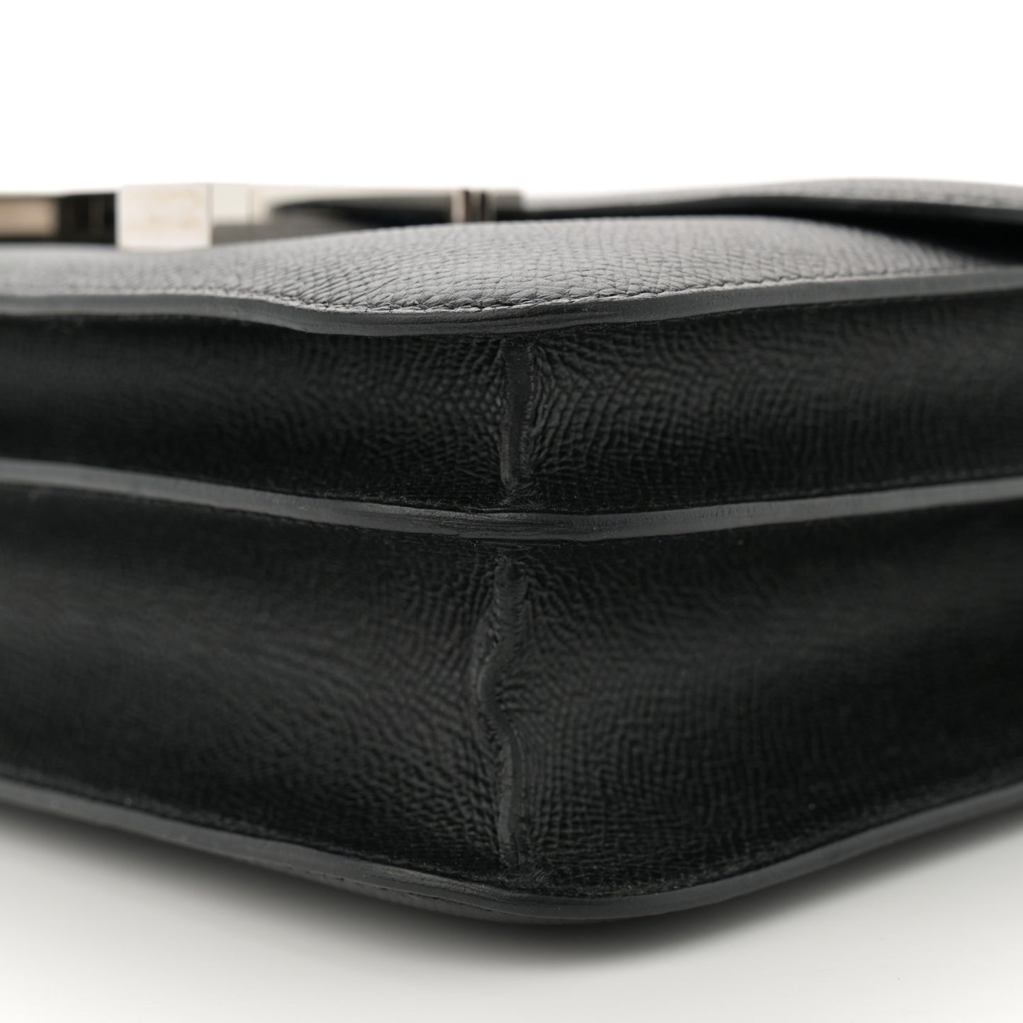 Epsom Constance 24 Black