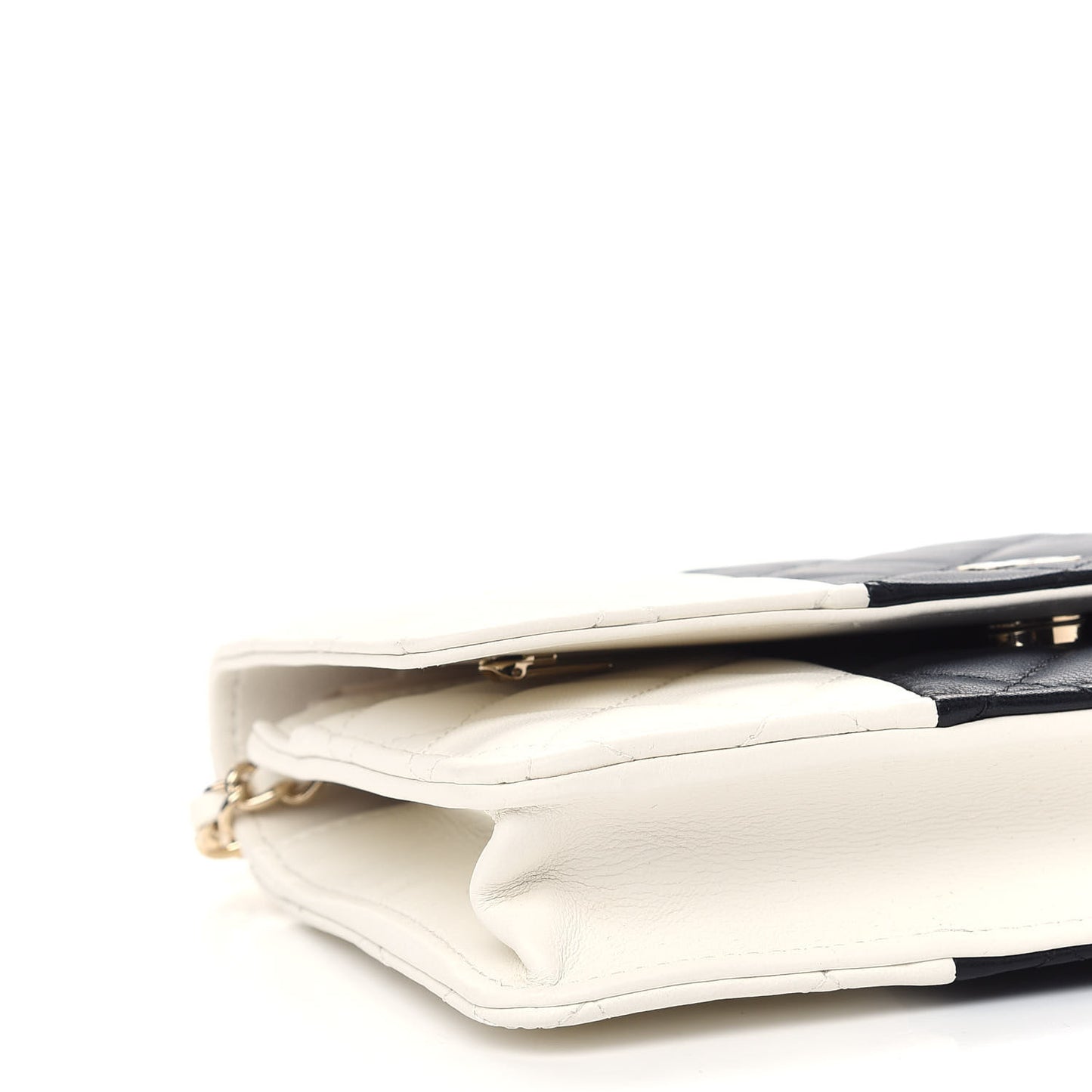 Lambskin Quilted Wallet On Chain WOC White Black