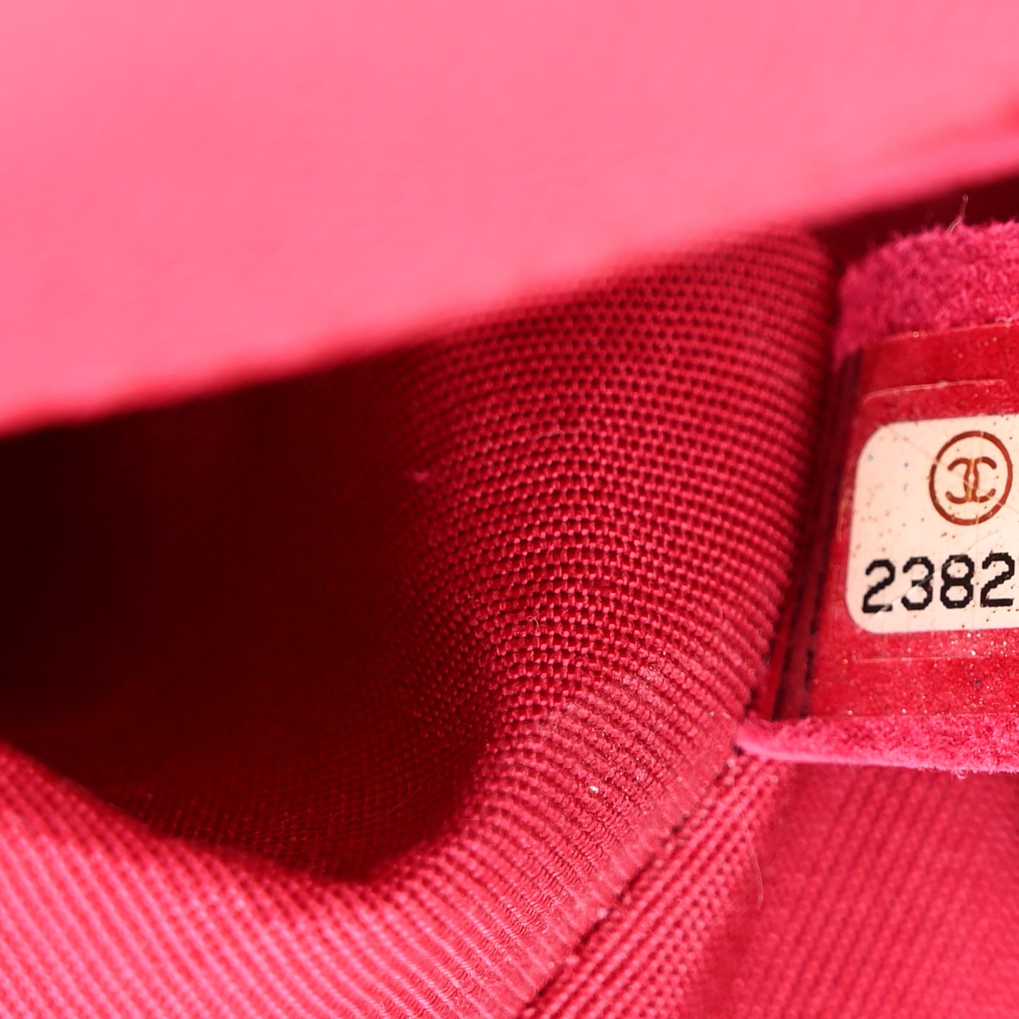 Caviar Quilted Medium Boy Flap Fuchsia