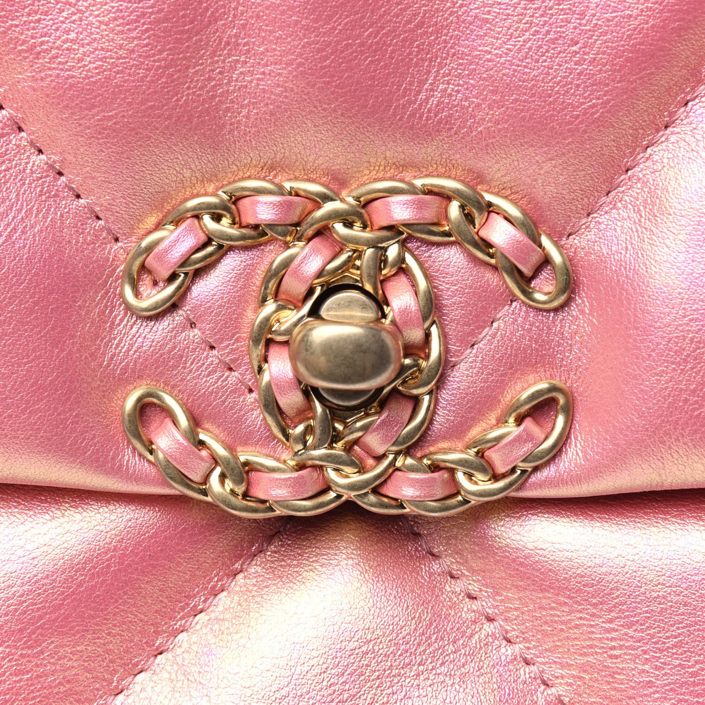 Iridescent Calfskin Quilted Medium Chanel 19 Flap Pink