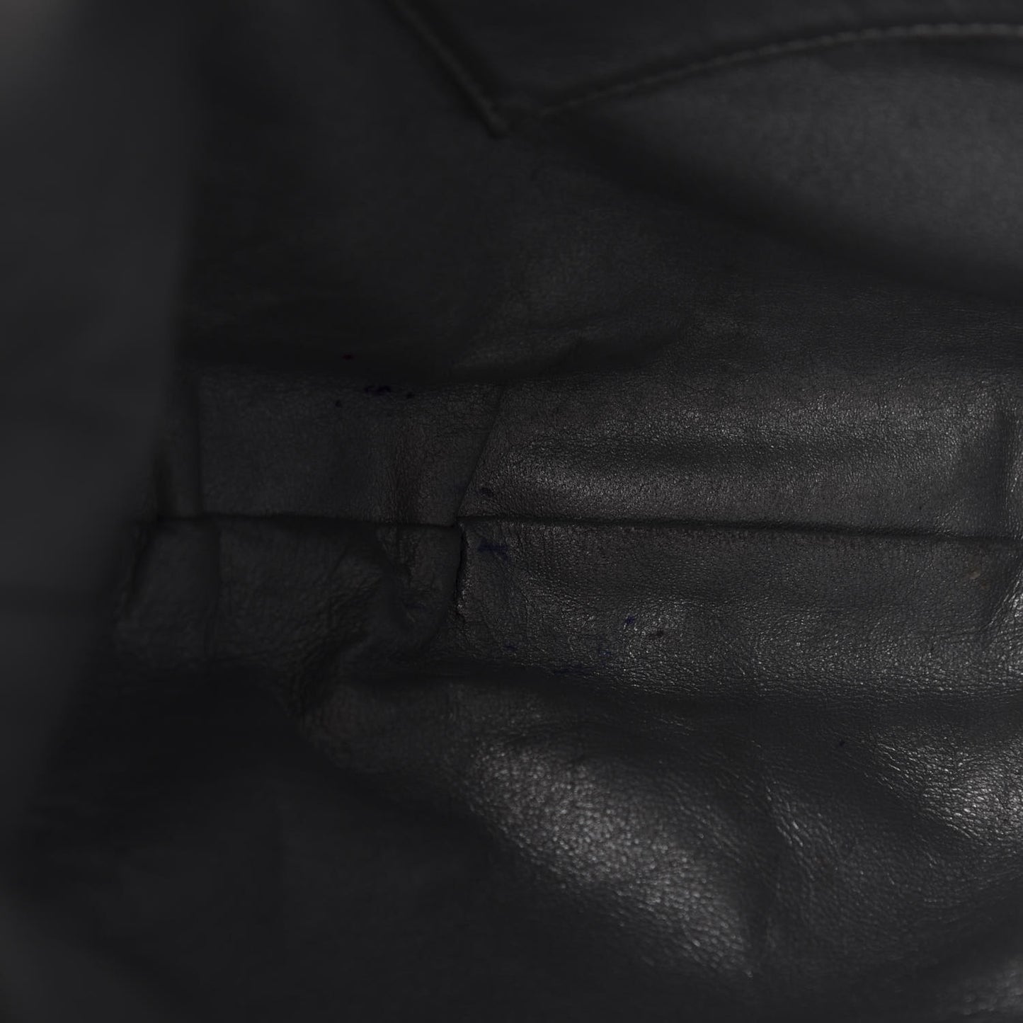Glazed Caviar Modern Chain Hobo Black