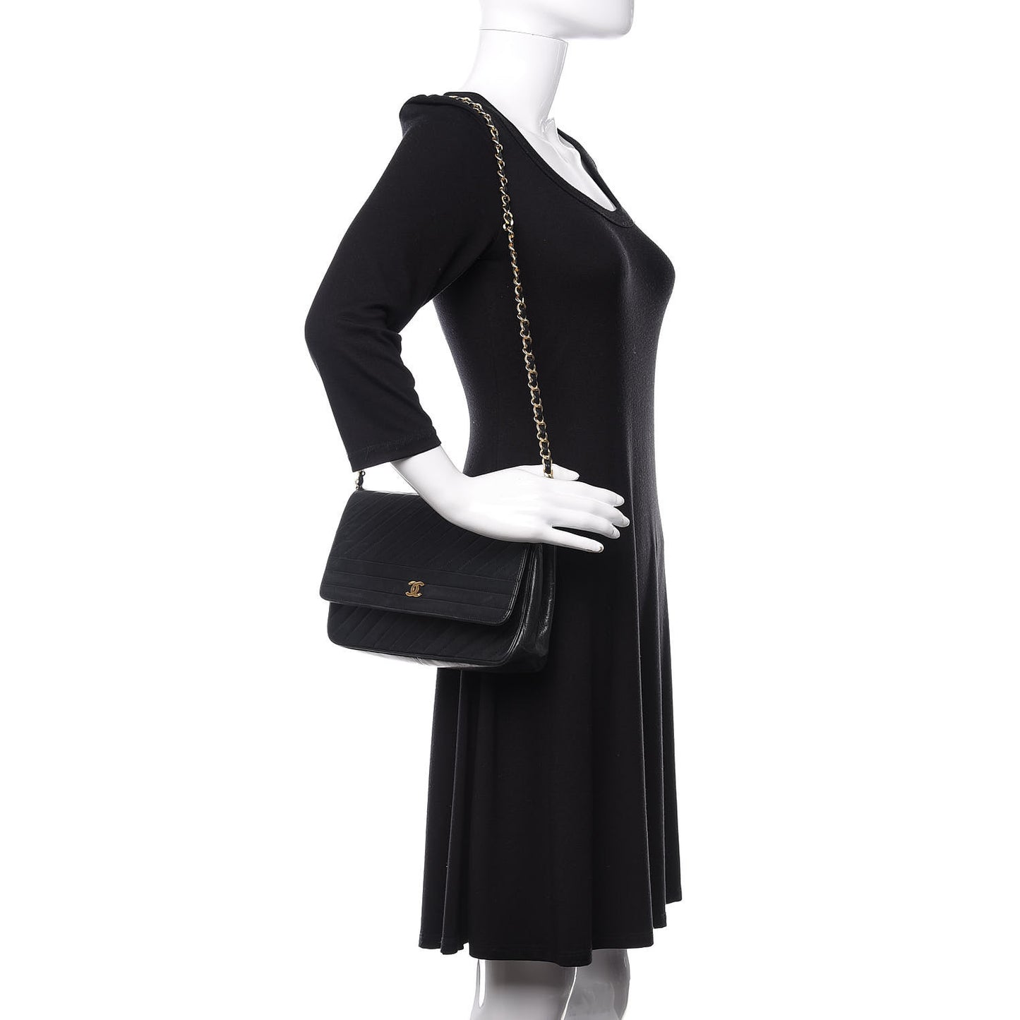 Lambskin Diagonal Quilted Small Single Flap Black